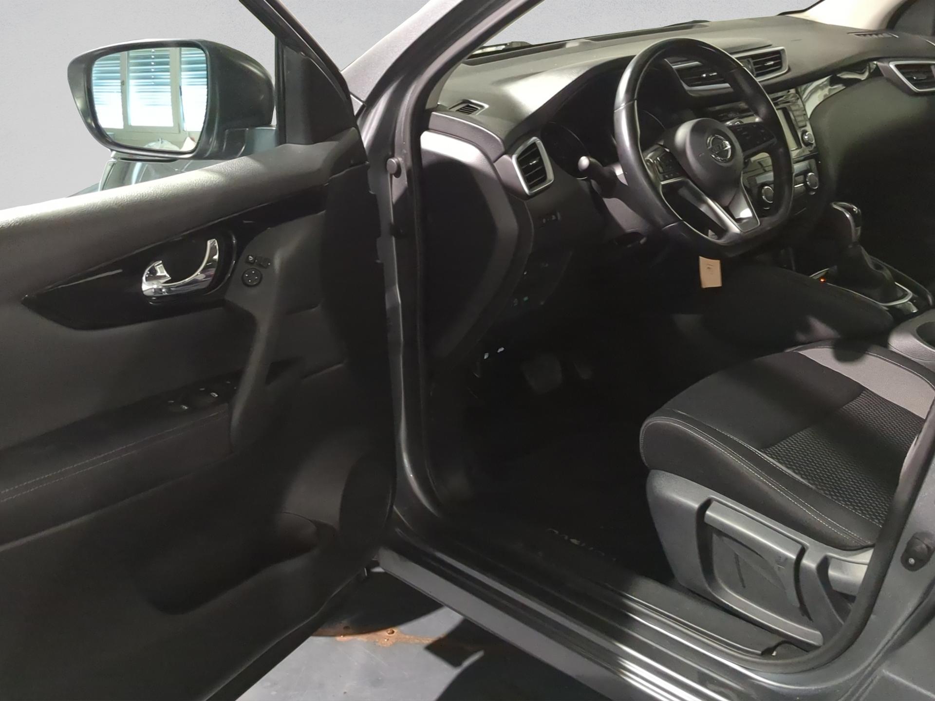 NISSAN Qashqai 1.3 DIG-T Shiro DCT-image-22