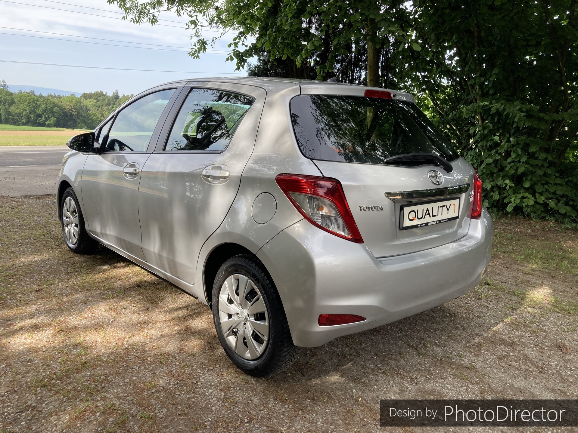 TOYOTA Yaris 1.33 Luna-image-14