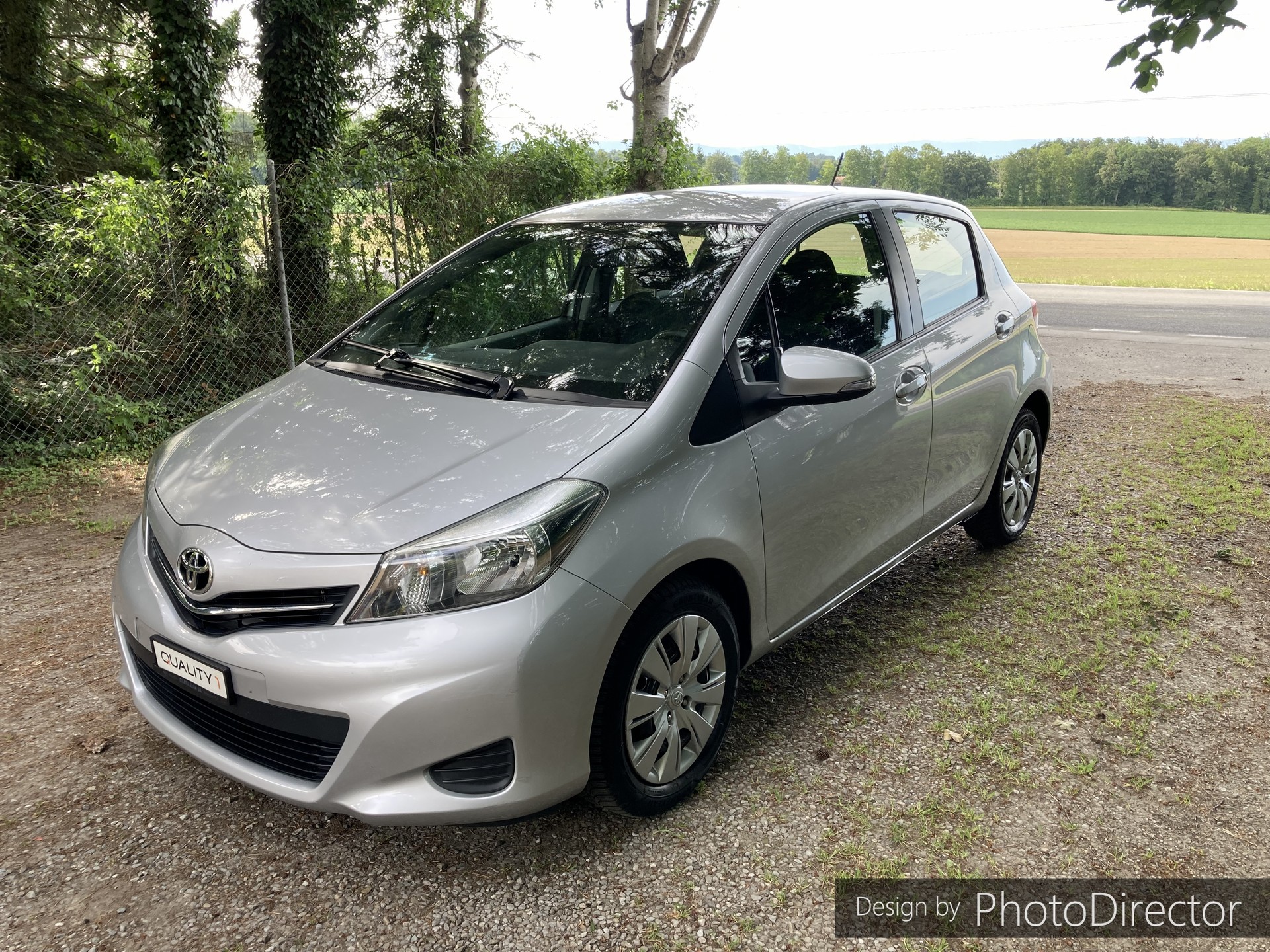 TOYOTA Yaris 1.33 Luna-image-1