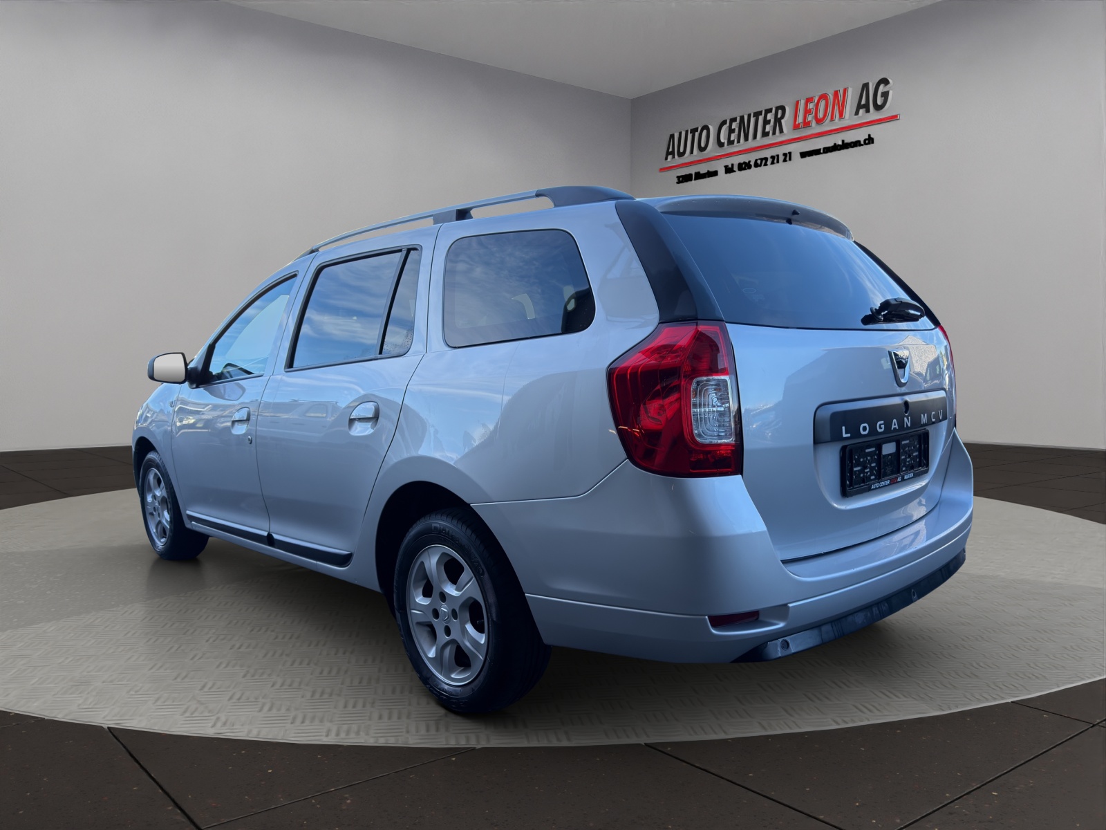 DACIA Logan MCV 0.9 Ambiance Automatic-image-3