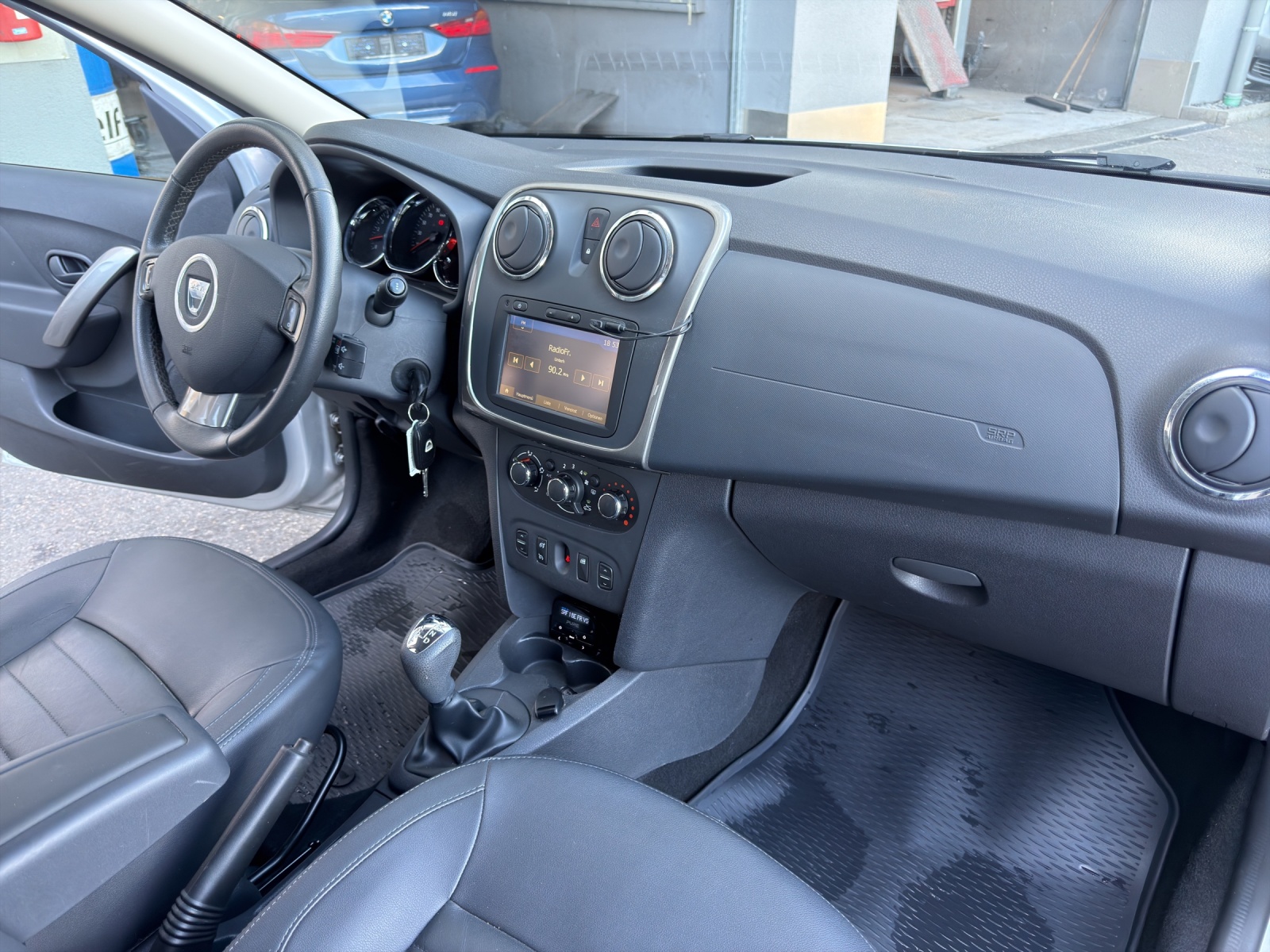 DACIA Logan MCV 0.9 Ambiance Automatic-image-24