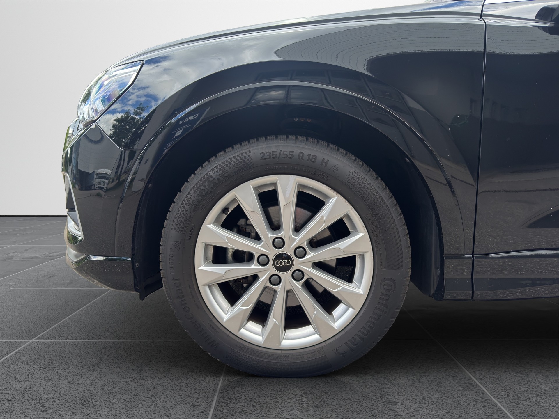 AUDI Q3 1.5 35 TFSI Advanced S-Tronic-image-8