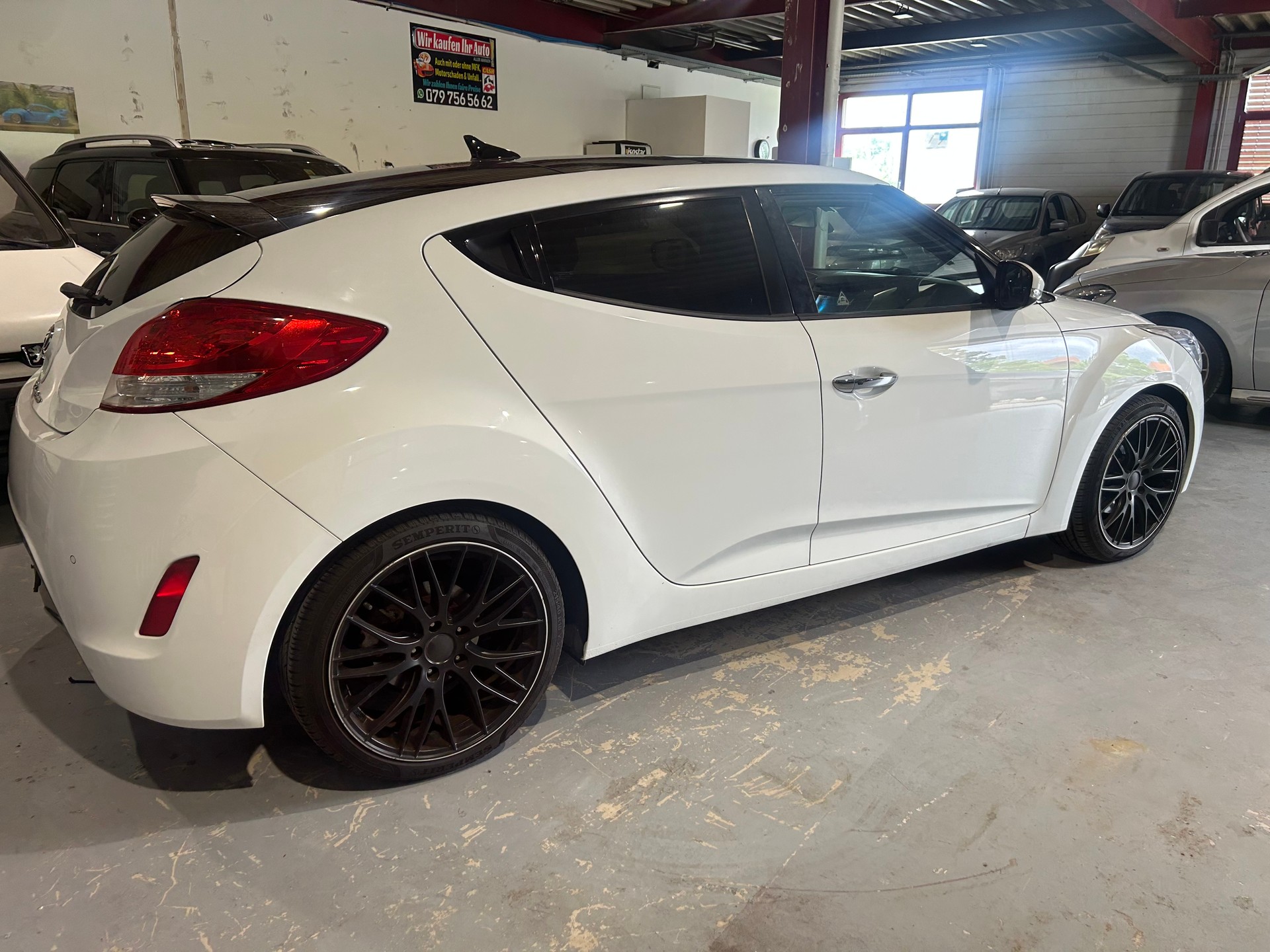 HYUNDAI Veloster 1.6 GDI-image-4