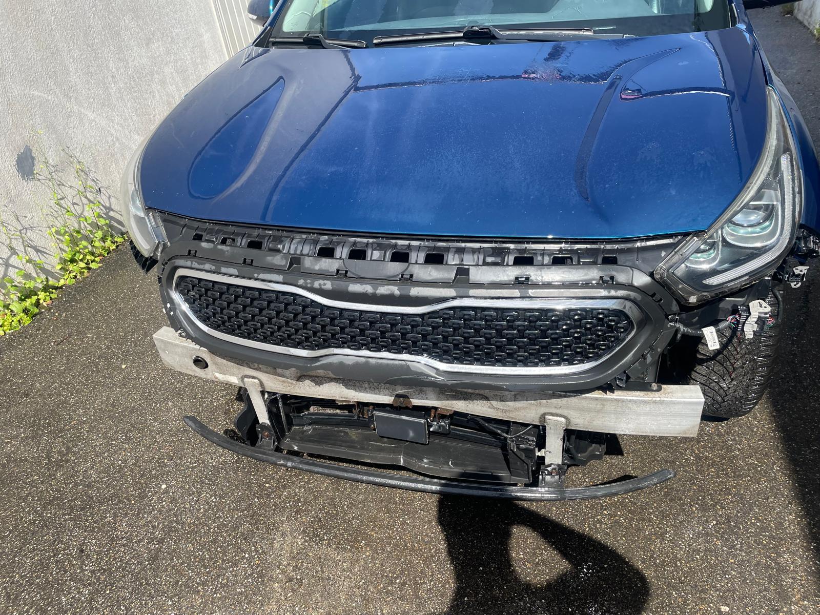 KIA Niro 1.6GDi Hybrid Trend DCT-image-12