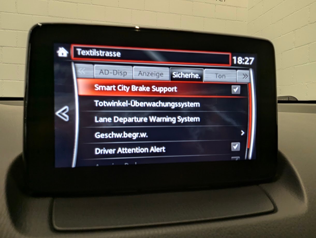 MAZDA 2 1.5 115 Revolution*12MT GAR KOMPLETTER MAZDA-SPOILERKIT SEBRING-SPORTAUSPUFF TEILLEDER NAVI CAM*-image-17