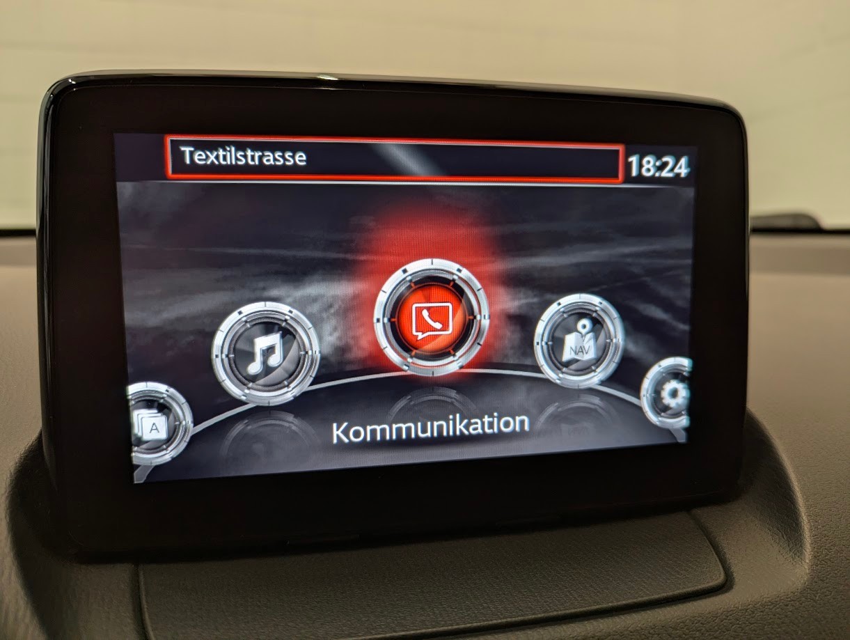 MAZDA 2 1.5 115 Revolution*12MT GAR KOMPLETTER MAZDA-SPOILERKIT SEBRING-SPORTAUSPUFF TEILLEDER NAVI CAM*-image-13