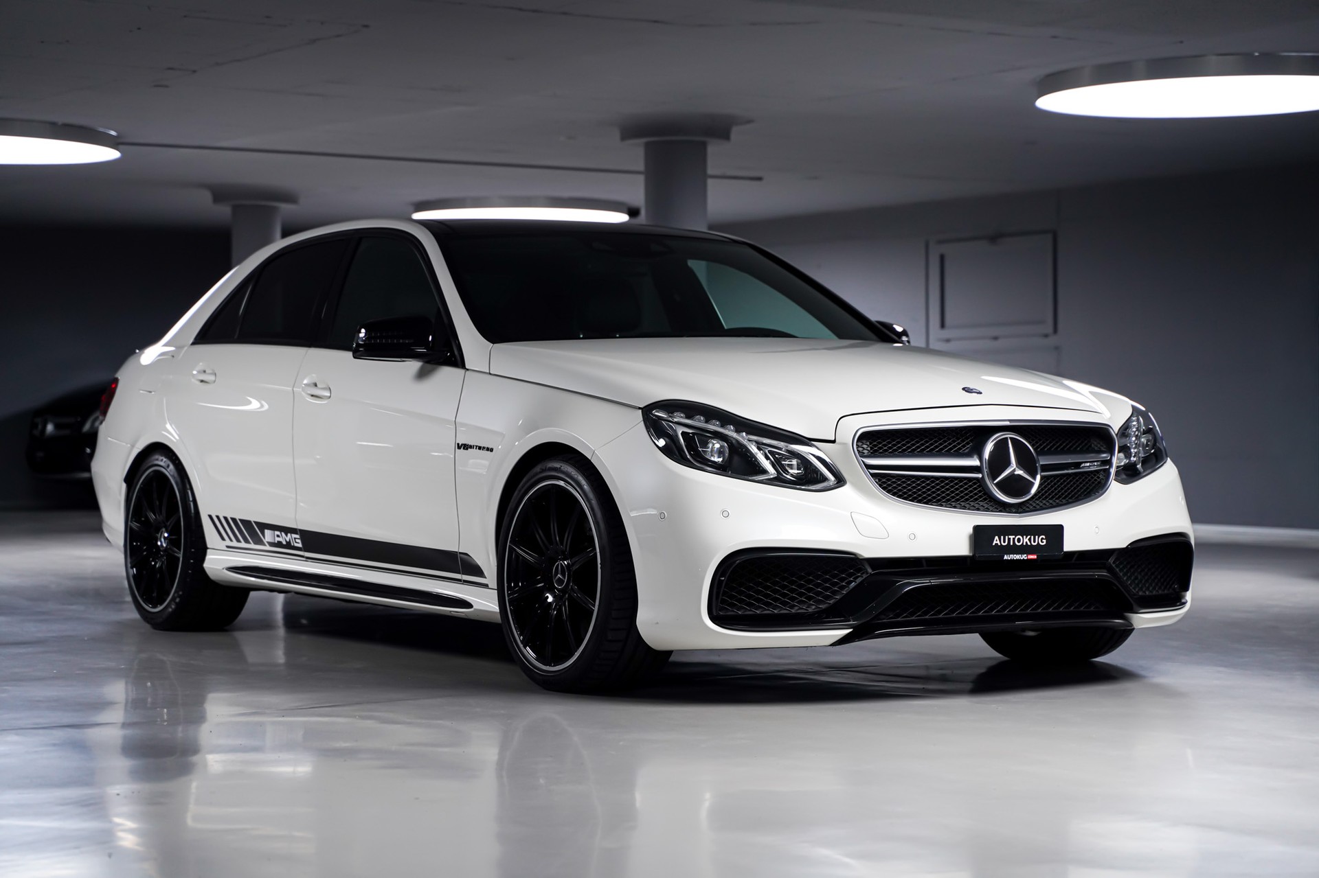 MERCEDES-BENZ E 63 AMG 4Matic Speedshift-image-2