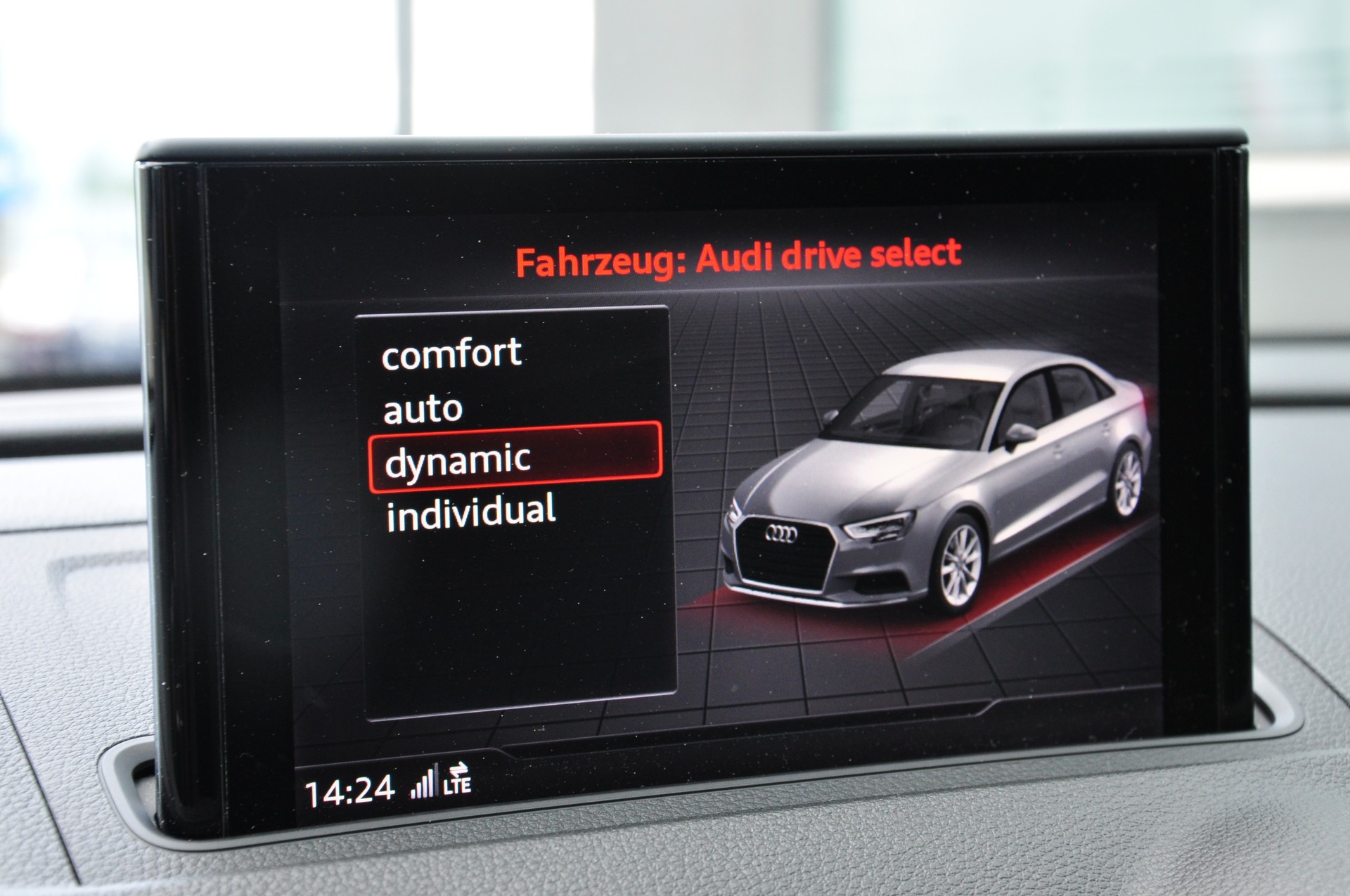 AUDI RS3 Limousine 2.5 TSI quattro S-tronic **OHNE OPF**-image-25