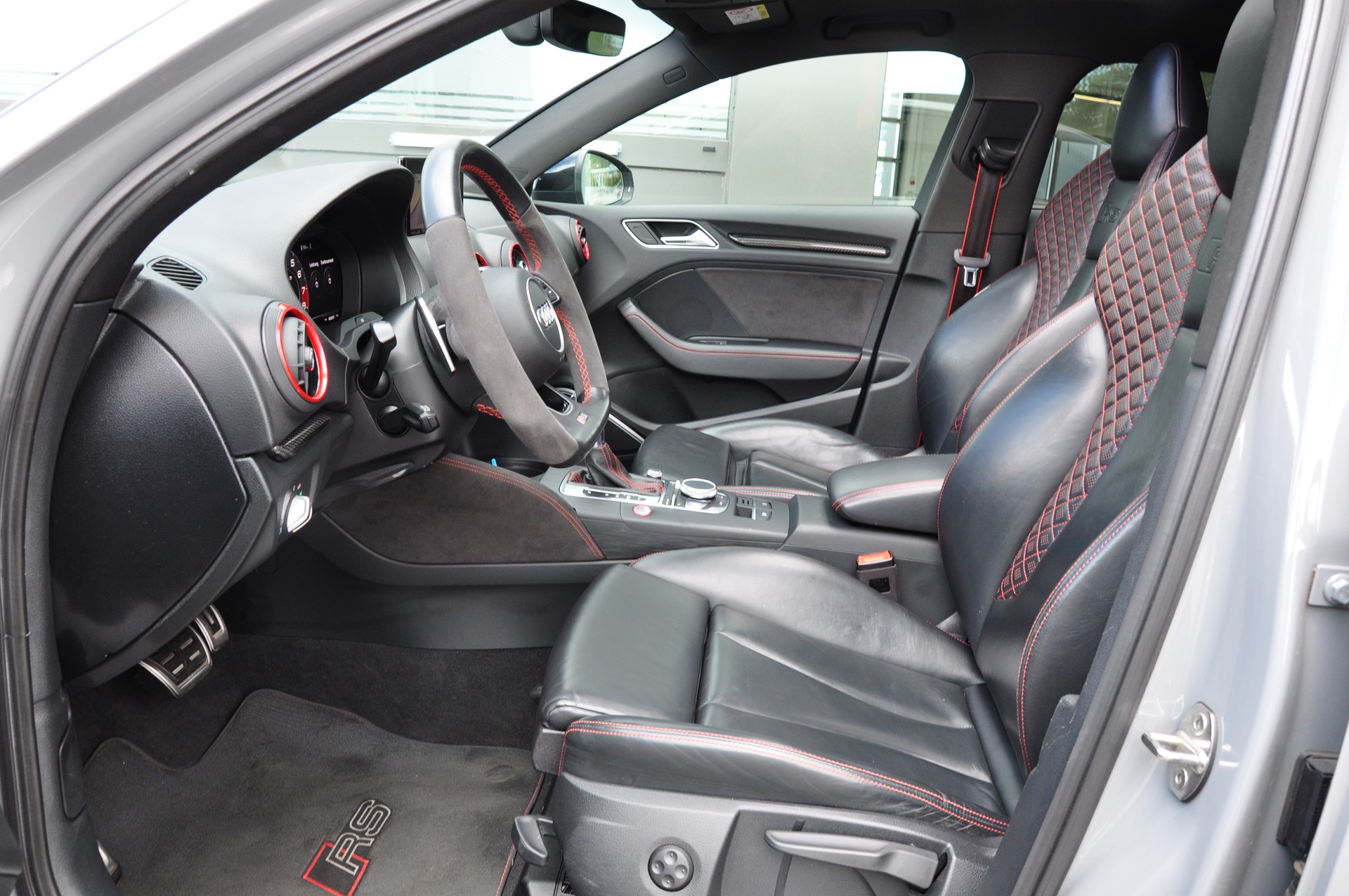 AUDI RS3 Limousine 2.5 TSI quattro S-tronic **OHNE OPF**-image-21