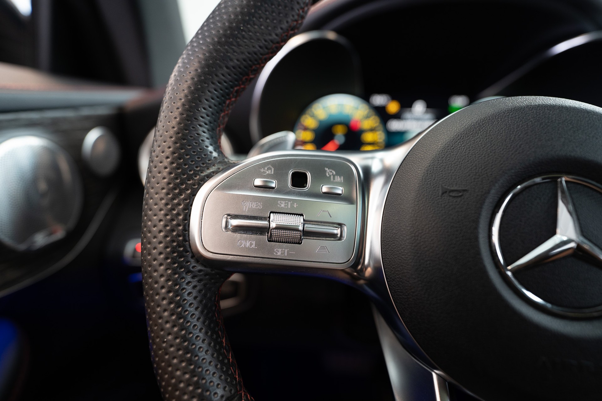 MERCEDES-BENZ C 43 AMG 4matic Coupé / CH-Fahrzeug / ohne OPF / Panorama-Schiebedach-image-16