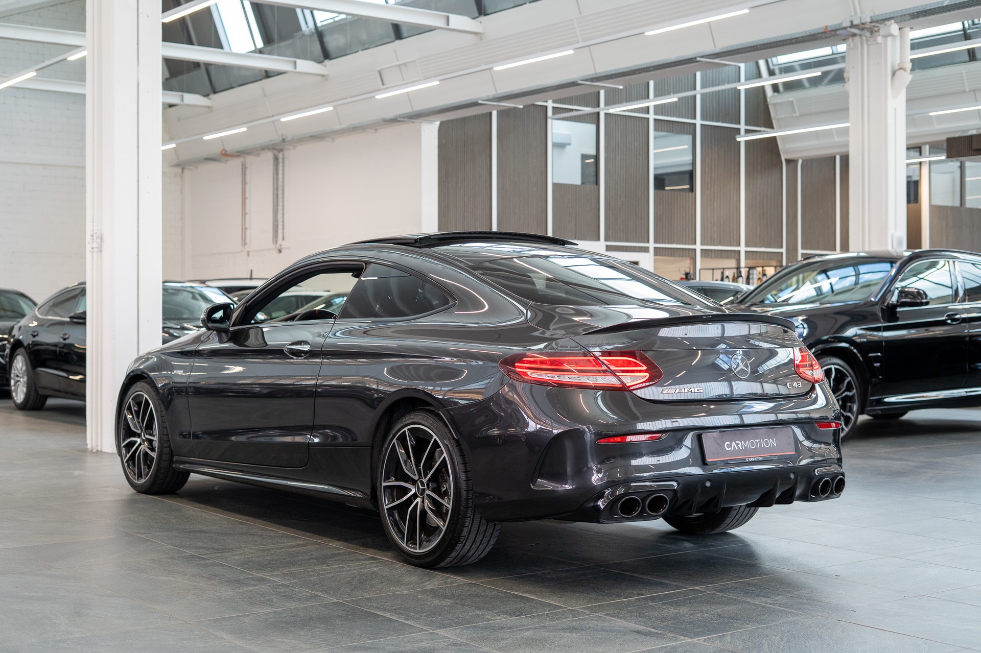 MERCEDES-BENZ C 43 AMG 4matic Coupé / CH-Fahrzeug / ohne OPF / Panorama-Schiebedach-image-3
