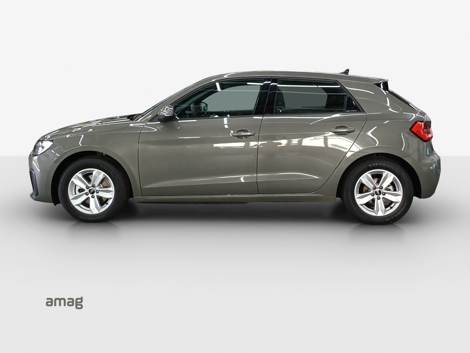 AUDI A1 Sportback 30 TFSI Attraction S-tronic-image-1