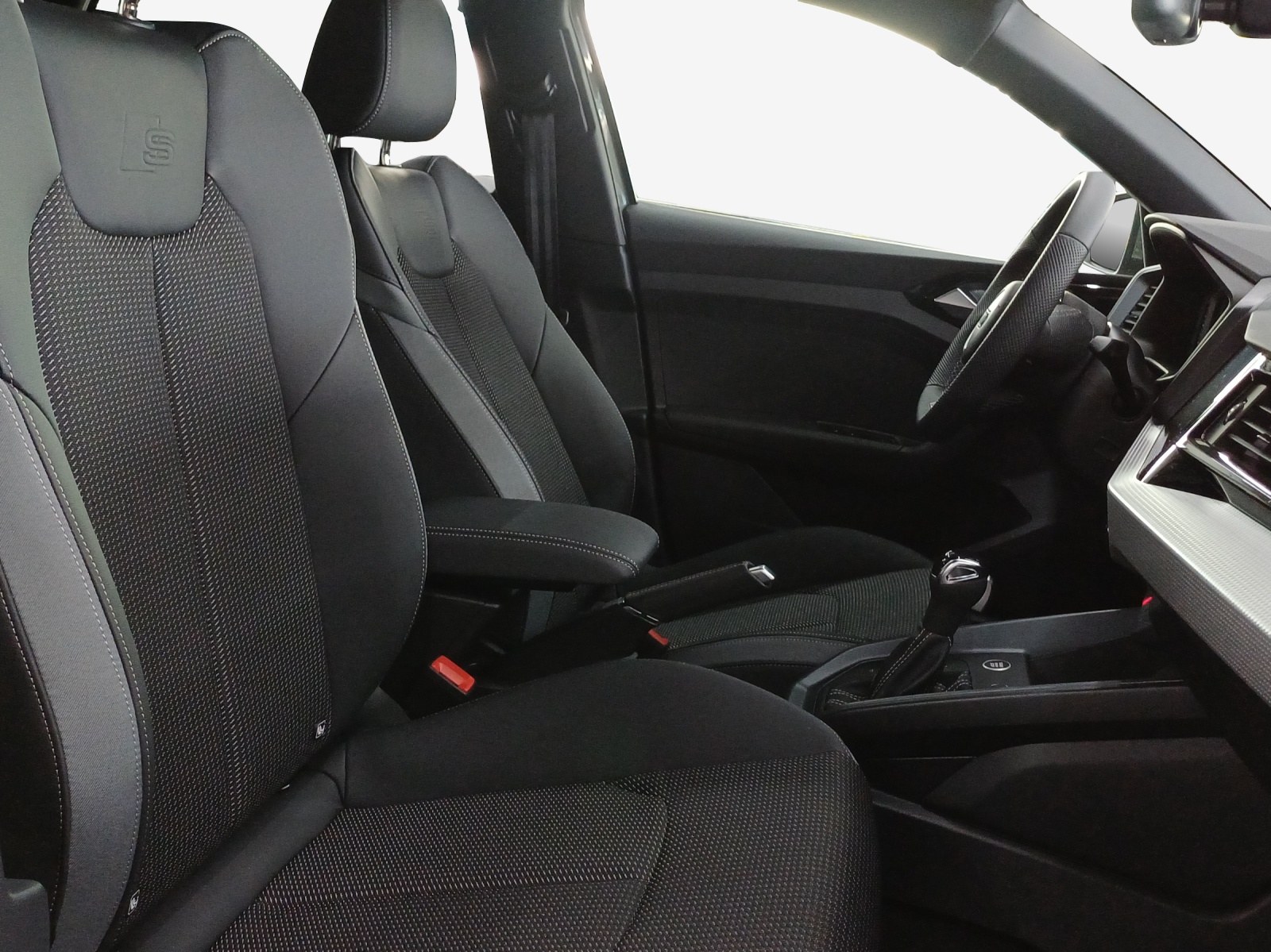 AUDI A1 Sportback 30 TFSI Attraction S-tronic-image-15