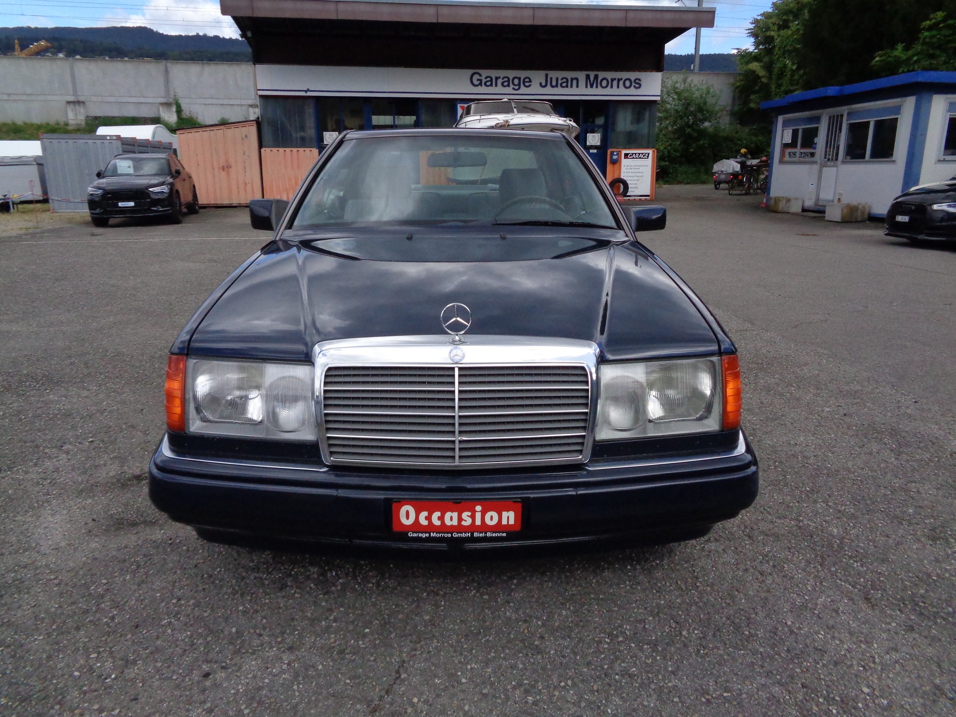 MERCEDES-BENZ 300 CE-image-2