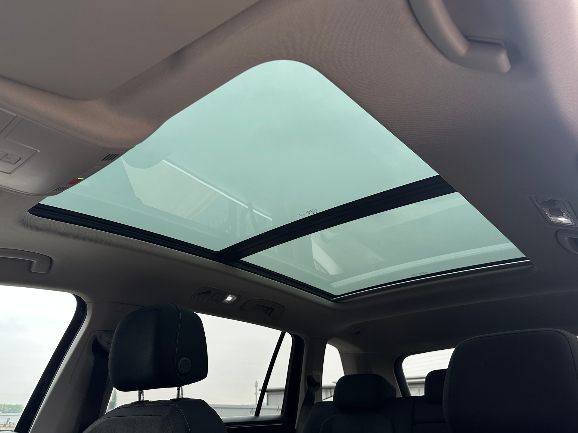 VW Tiguan Allspace 2.0TSI Highline 4Motion DSG-image-23