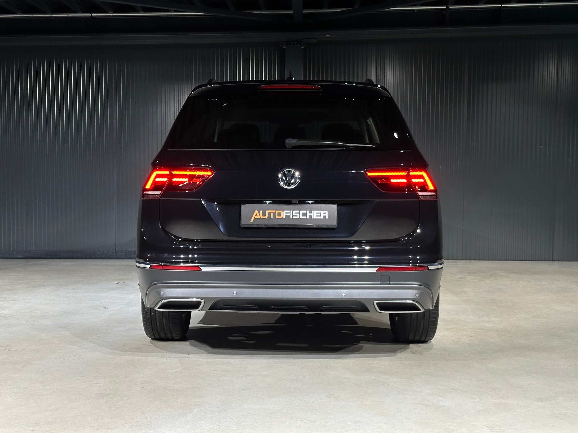 VW Tiguan Allspace 2.0TSI Highline 4Motion DSG-image-5