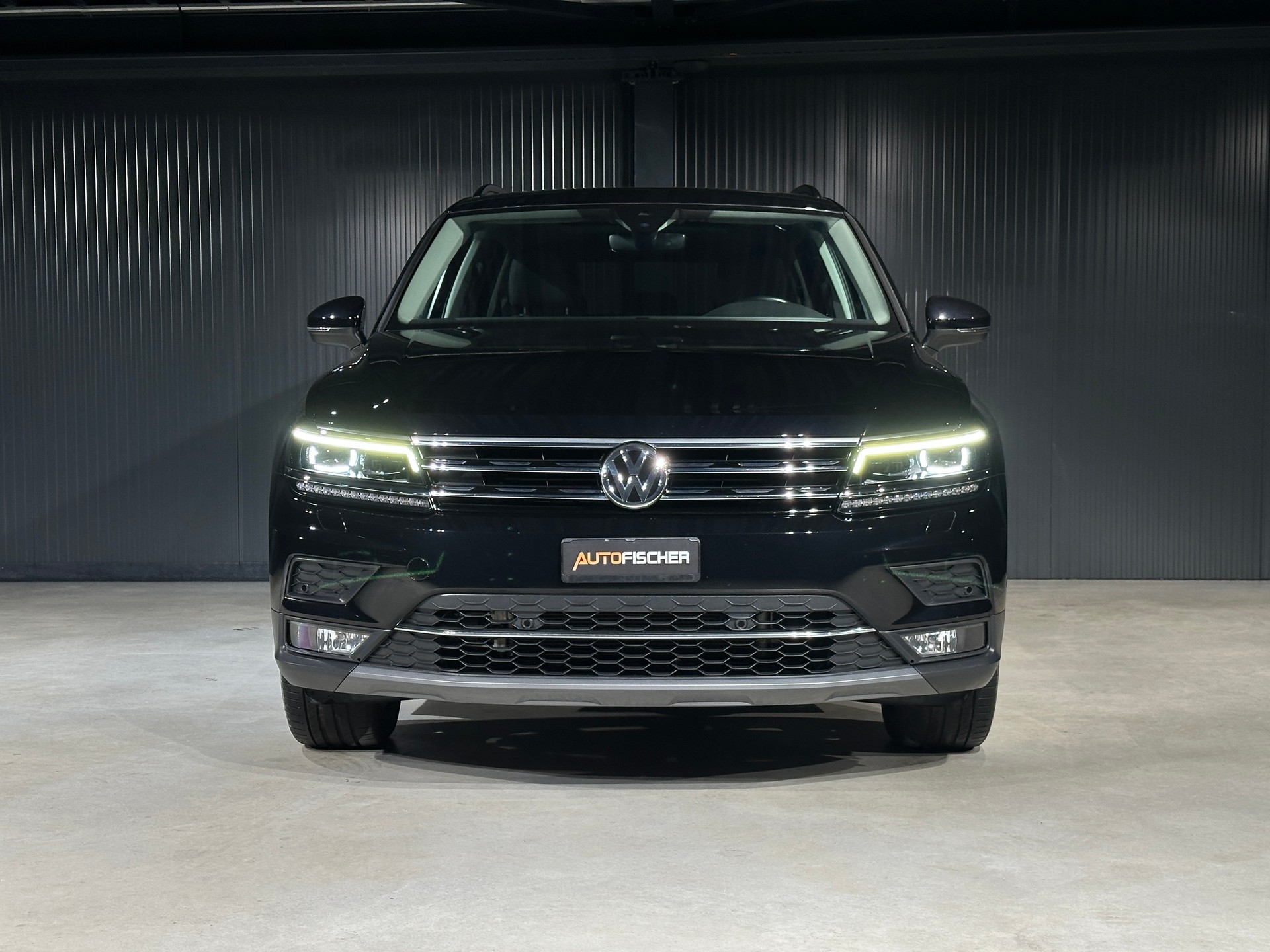 VW Tiguan Allspace 2.0TSI Highline 4Motion DSG-showroom-element-2