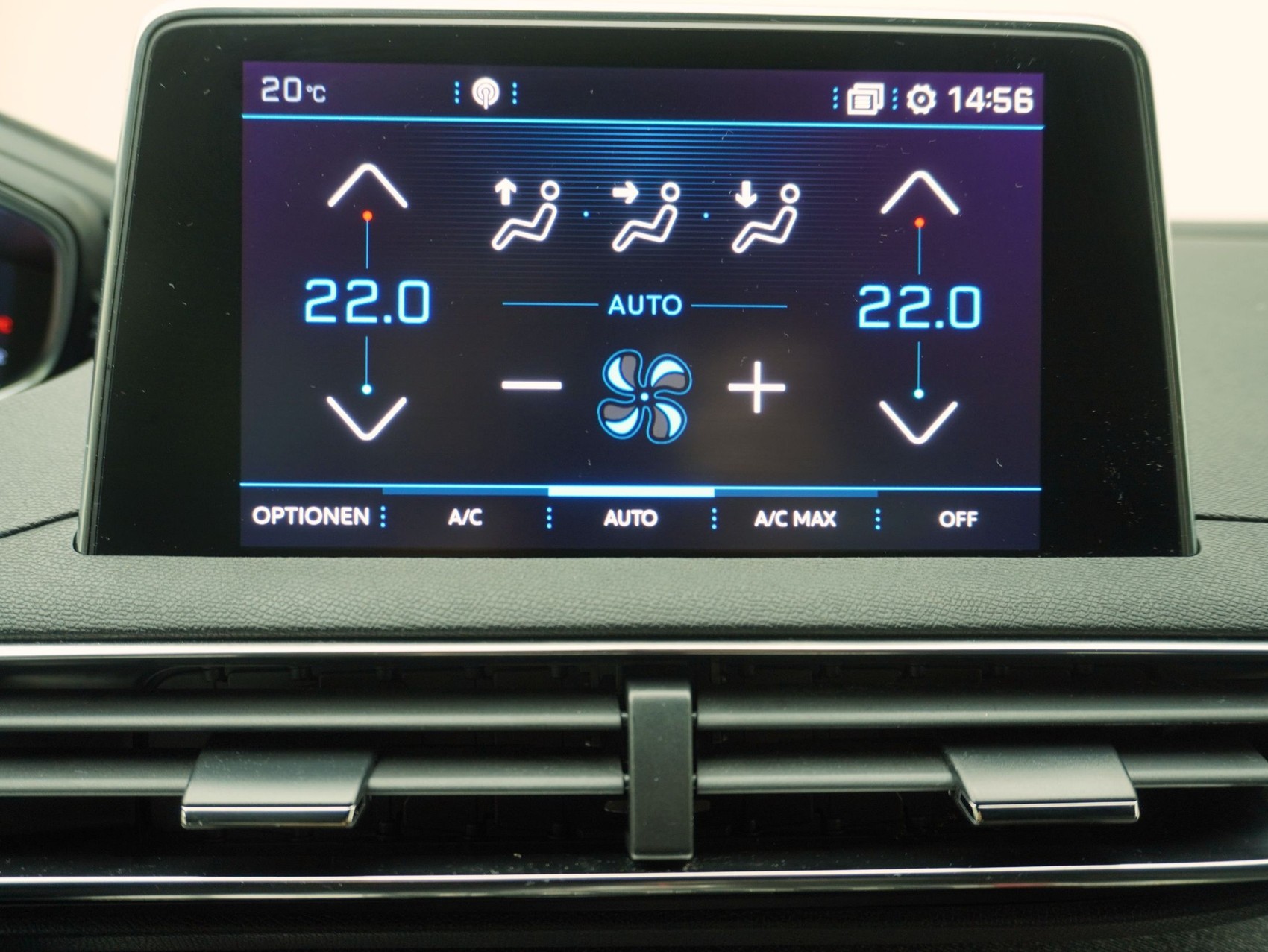 PEUGEOT 3008 1.5 BlueHDi GT Line-image-18