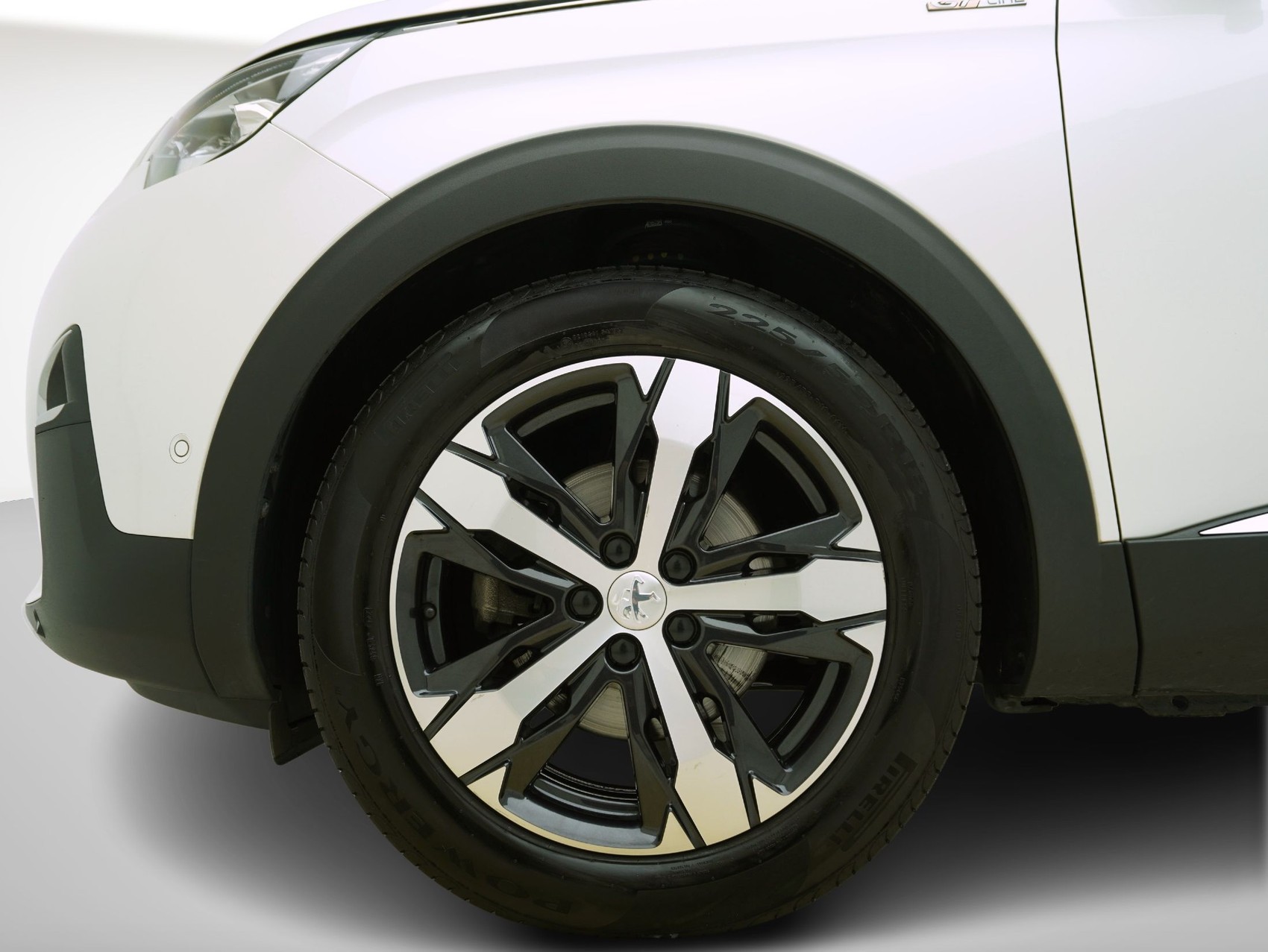 PEUGEOT 3008 1.5 BlueHDi GT Line-image-5