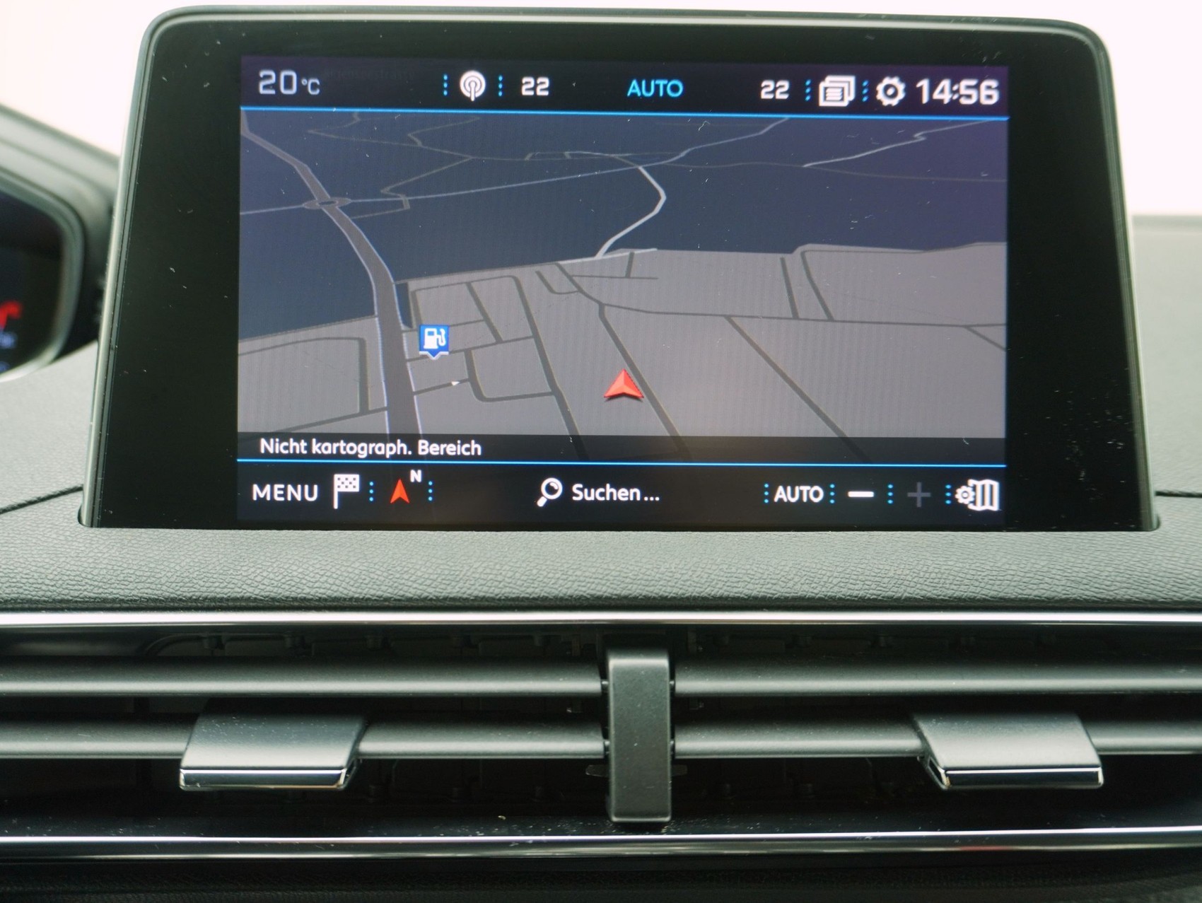 PEUGEOT 3008 1.5 BlueHDi GT Line-image-24