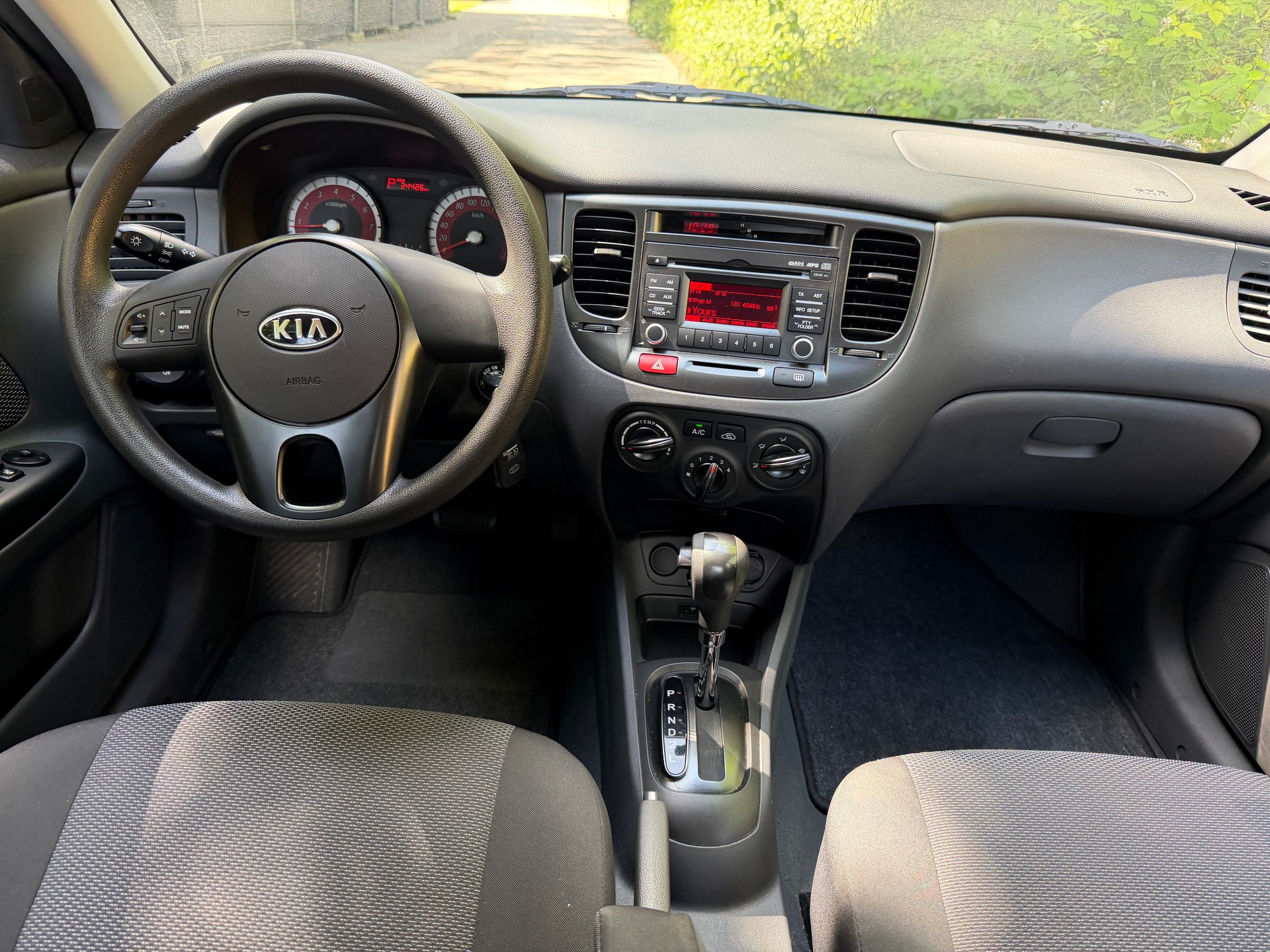 KIA Rio 1.6 CVVT Trend-image-16