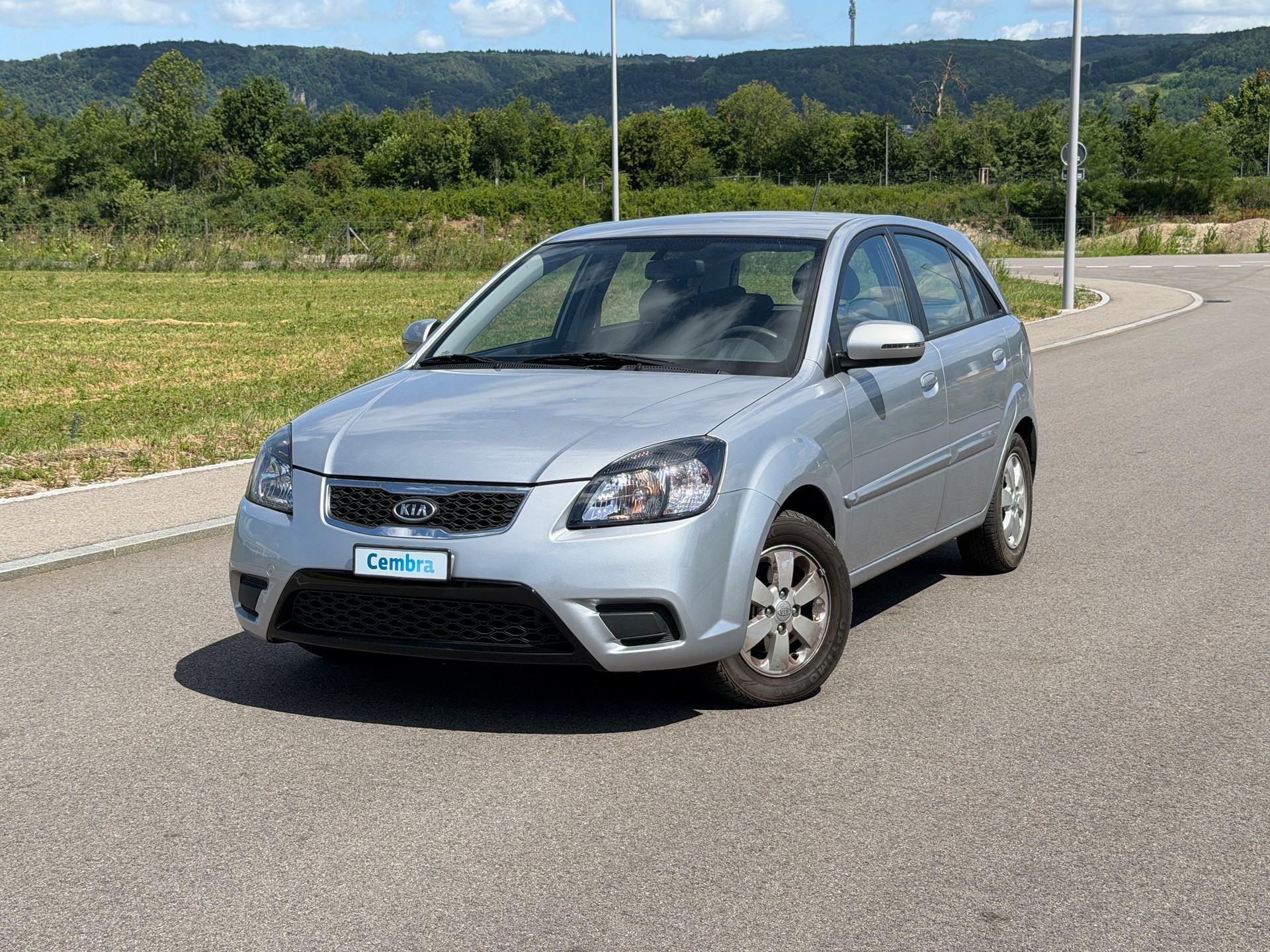 KIA Rio 1.6 CVVT Trend-image-0