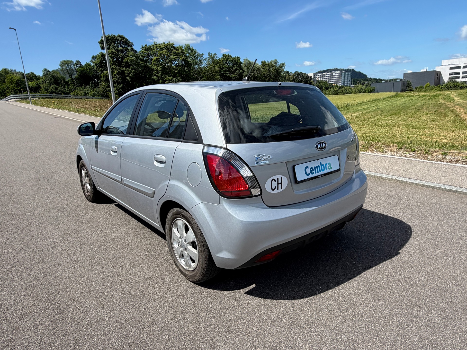 KIA Rio 1.6 CVVT Trend-image-7