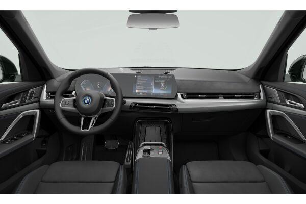 BMW iX1 30 M Sport xDrive U11 (CH)-image-3