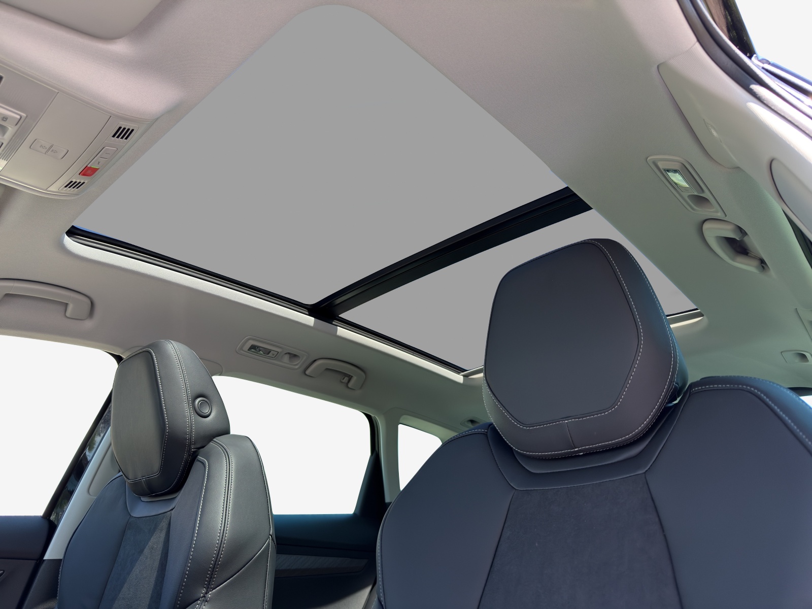 SKODA Karoq 1.5 TSI Dynamic DSG-image-15