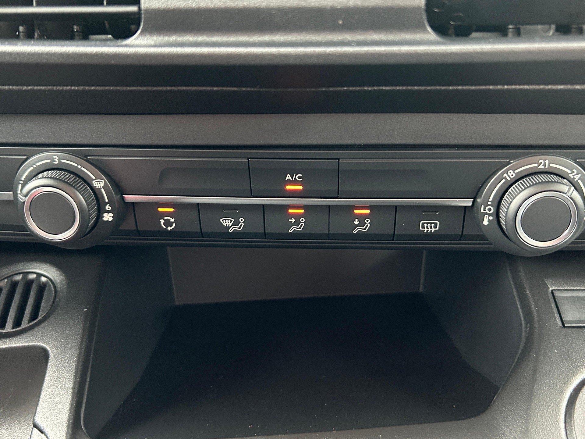 TOYOTA Proace City Verso L1 1.2 110 Comfort-image-11