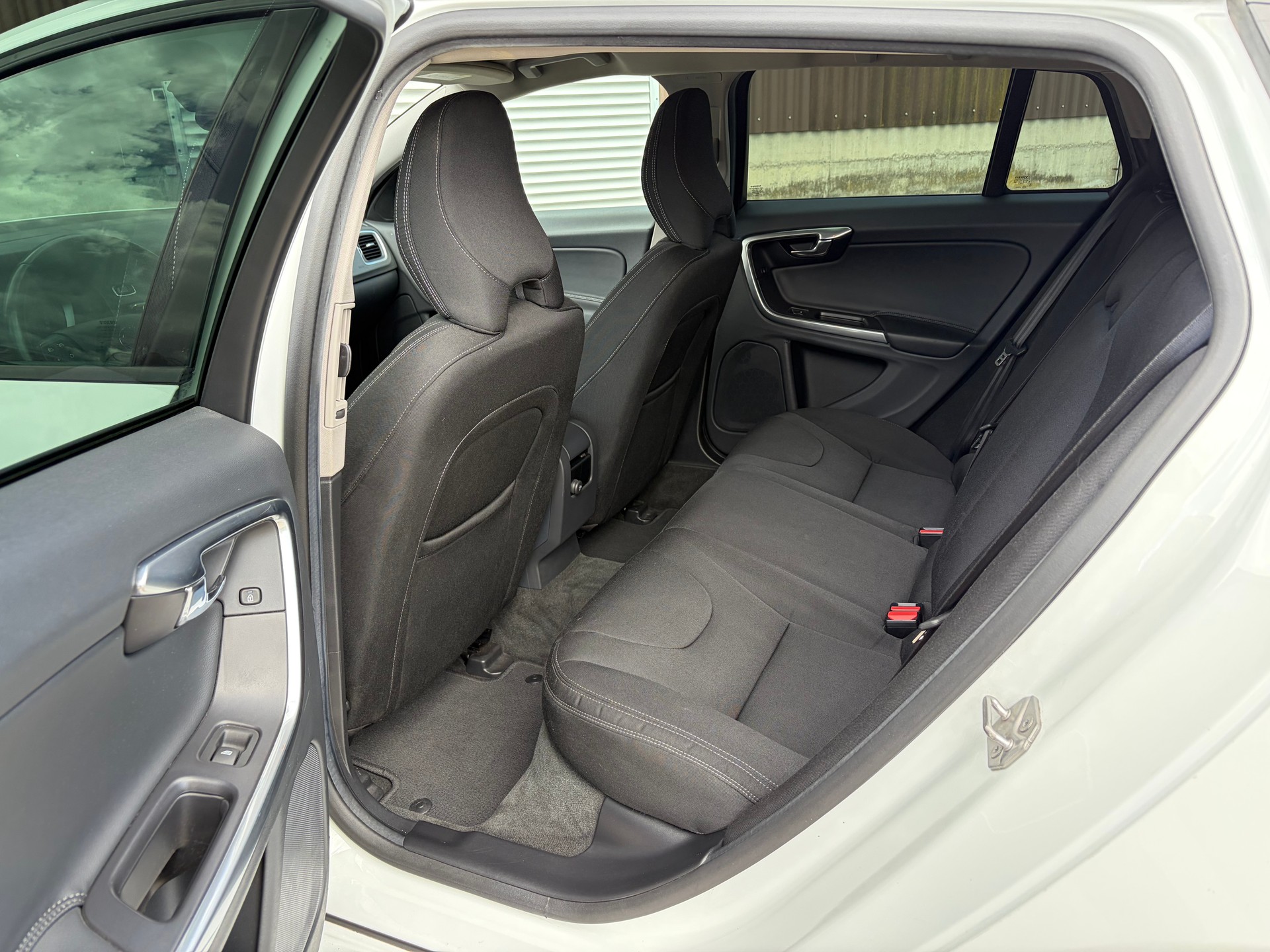 VOLVO 2.0 D4 Kinetic S/S-image-4