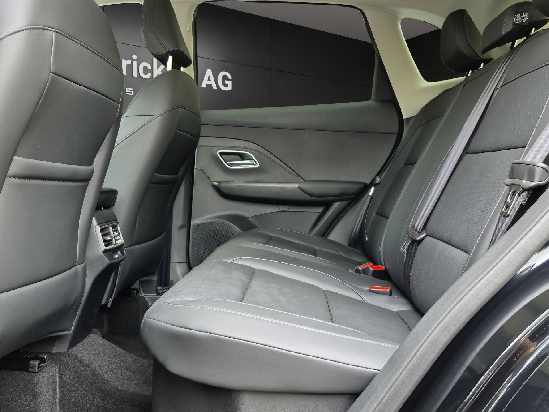 MG ZS 1.5 Hybrid+ Luxury Sunroof-image-11