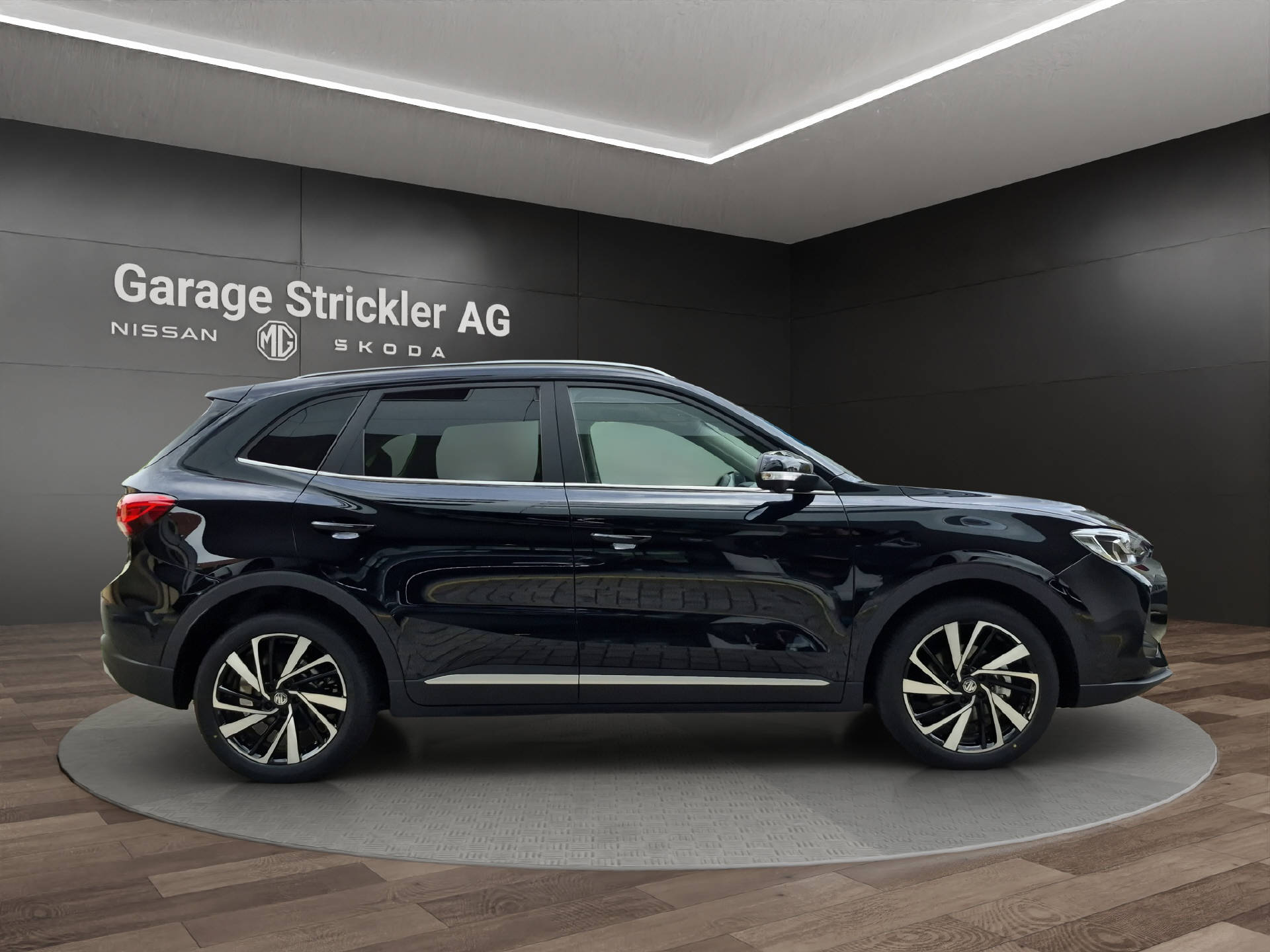MG ZS 1.5 Hybrid+ Luxury Sunroof-image-5