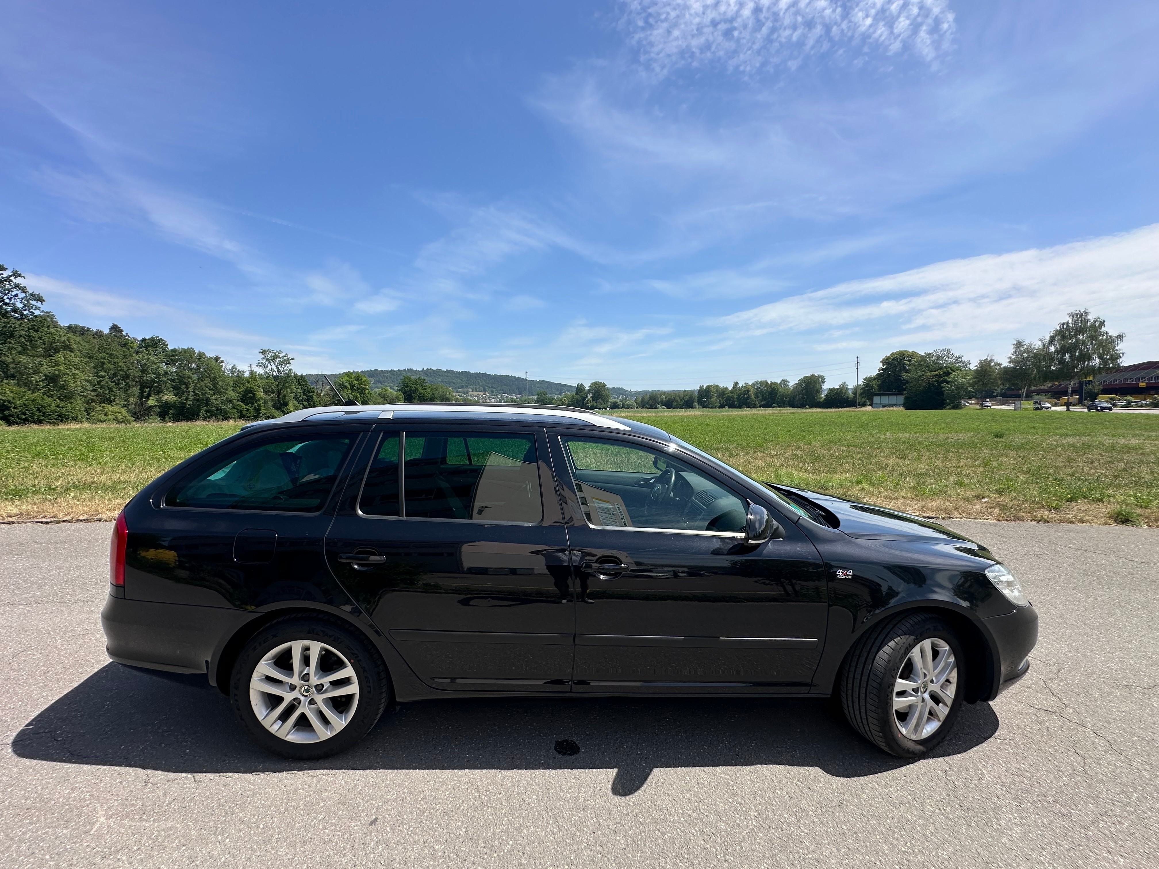 SKODA Octavia Combi 2.0 TDI AllDrive 4x4 DSG Frisch ab MFK 16..06.2026 — slika 6