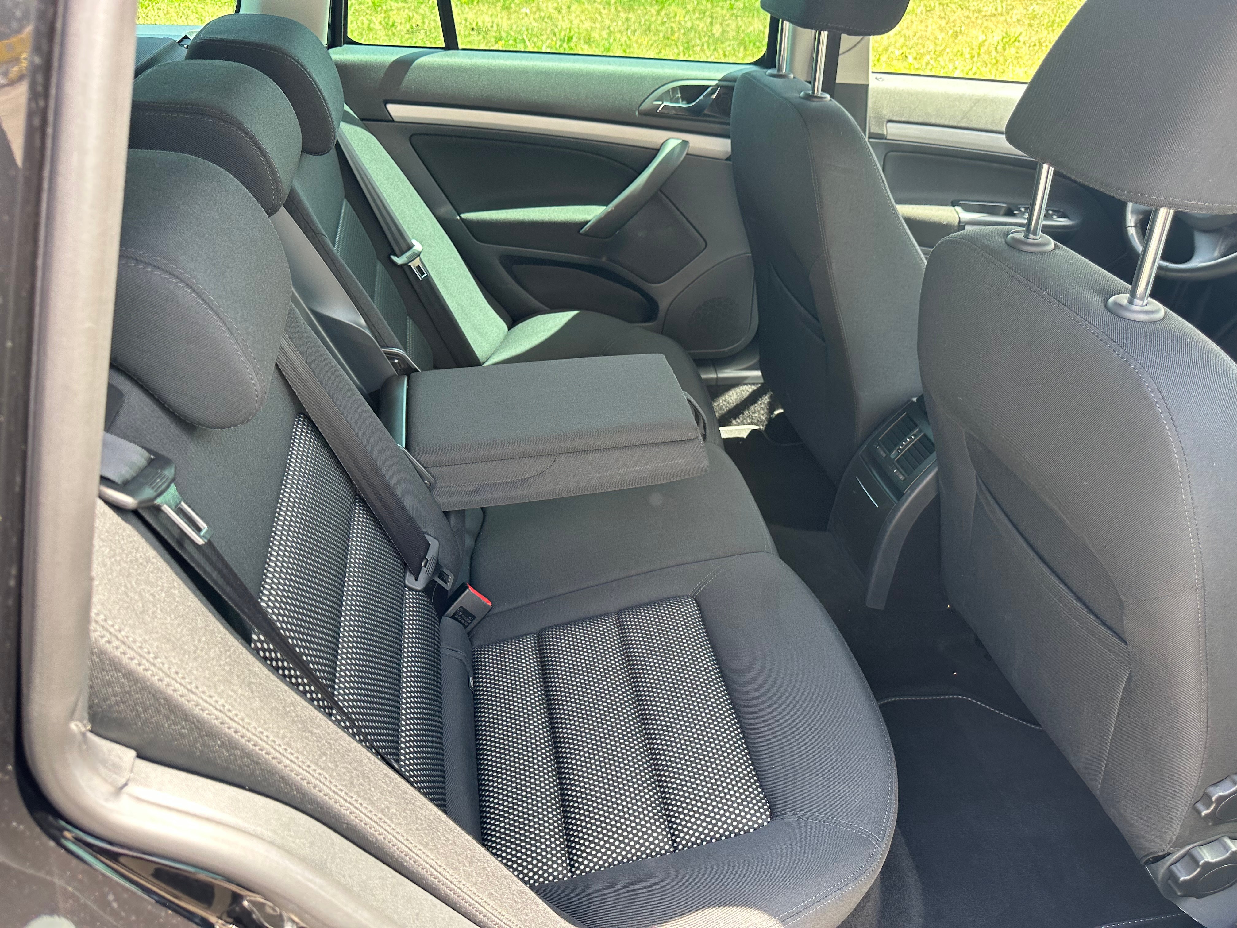 SKODA Octavia Combi 2.0 TDI AllDrive 4x4 DSG Frisch ab MFK 16..06.2026 — slika 13