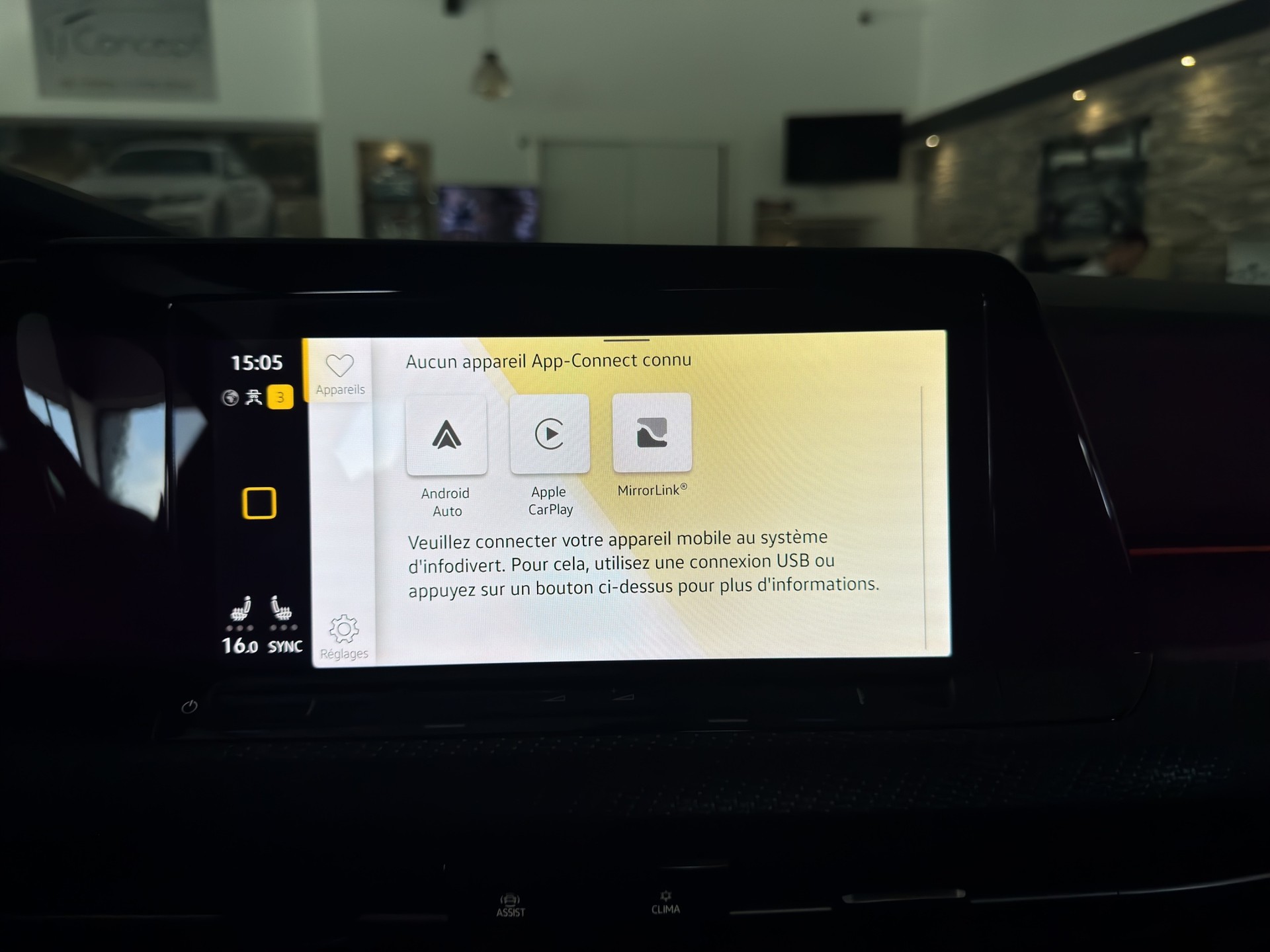 VW Golf 2.0 TDI R-Line DSG 4Motion-image-30