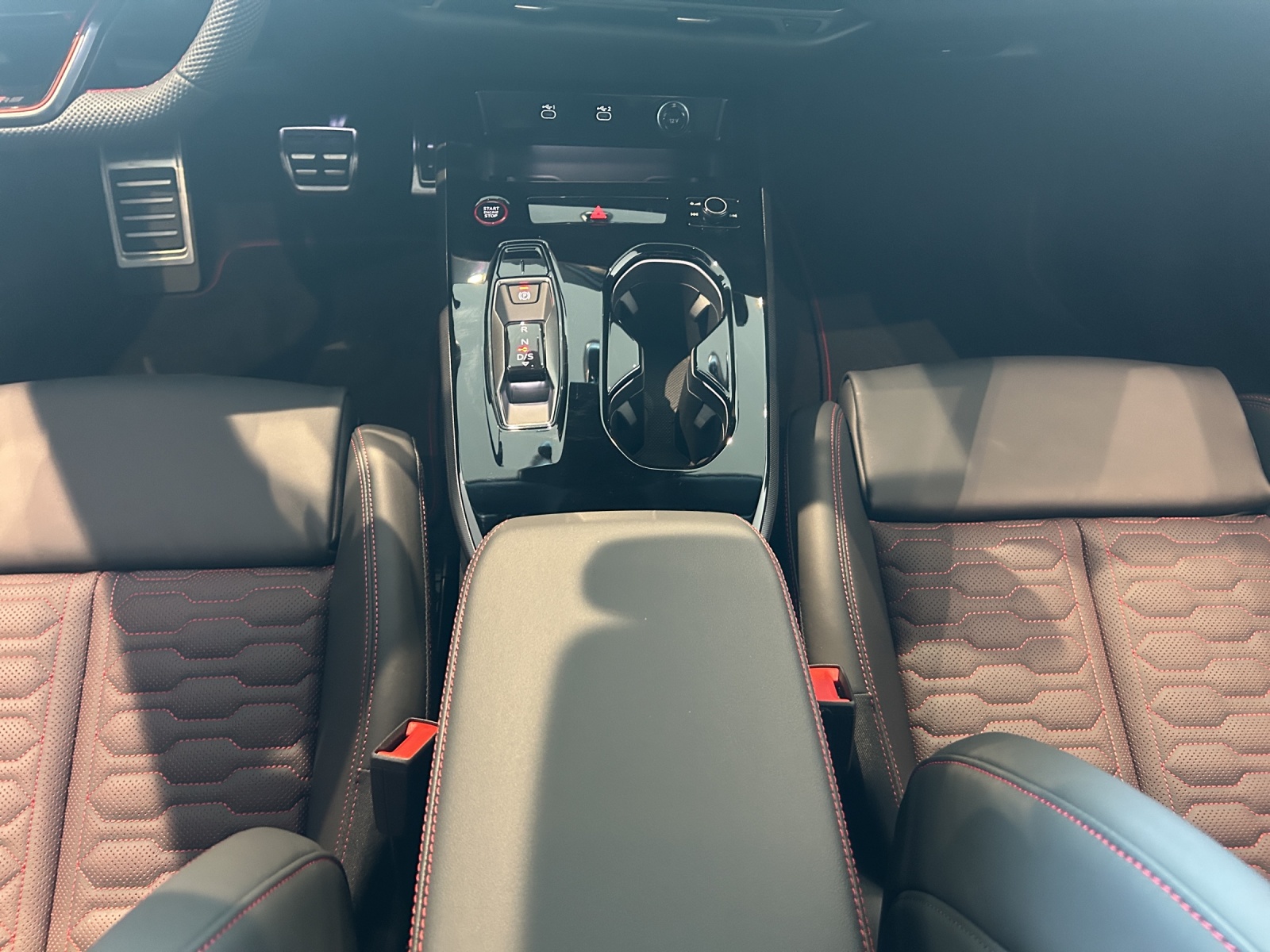 AUDI RS 5 Avant TFSI 470 kW Tiptronic quattro-image-10