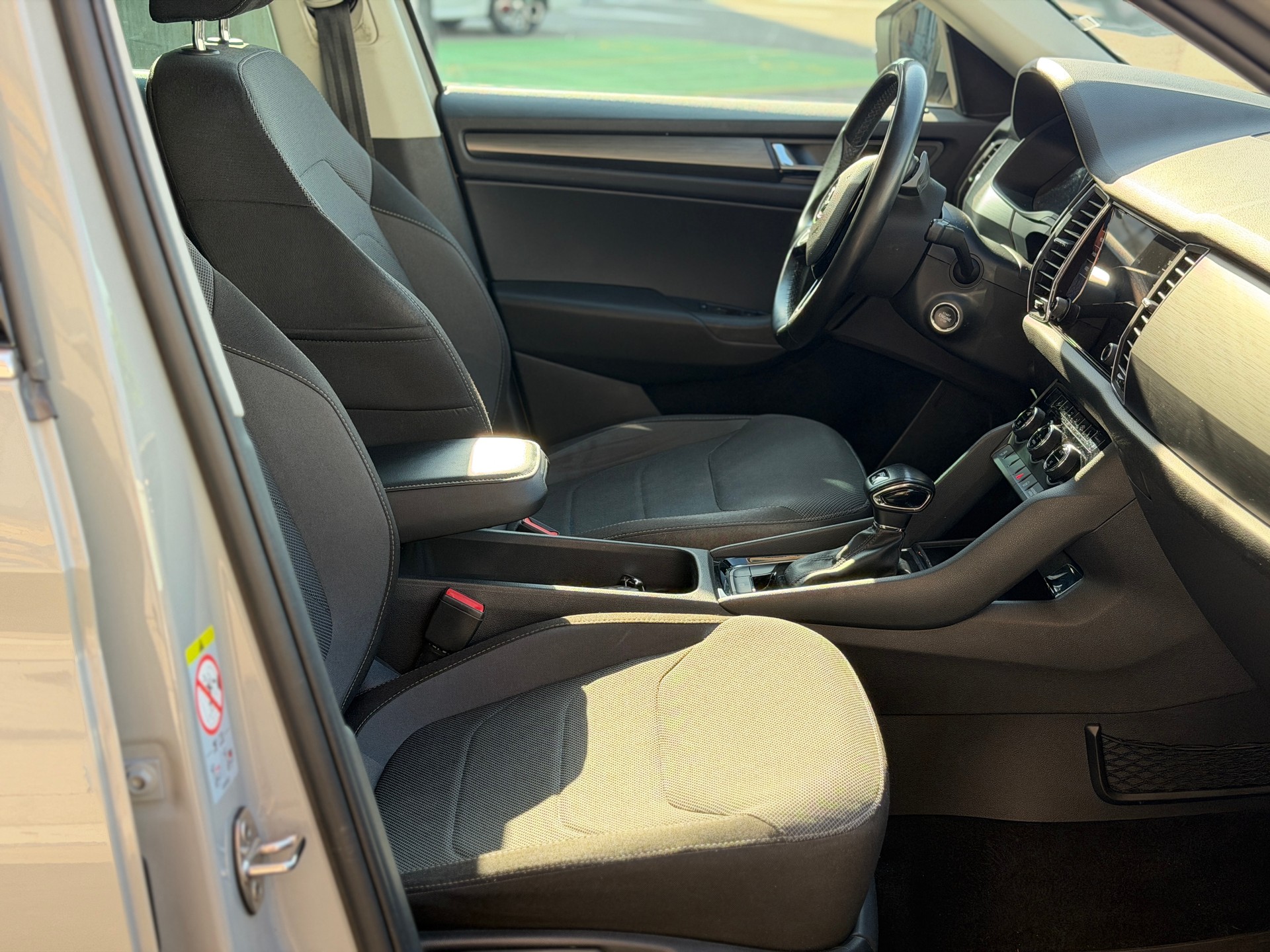 SKODA Kodiaq 2.0 TDI CR Active 4x4 DSG-image-25