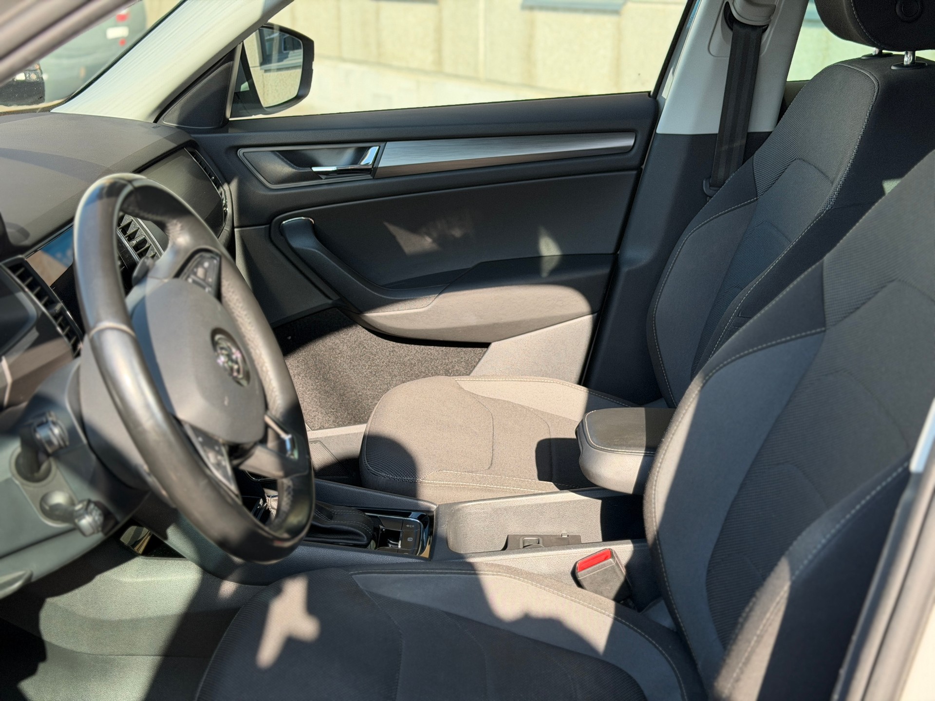 SKODA Kodiaq 2.0 TDI CR Active 4x4 DSG-image-15