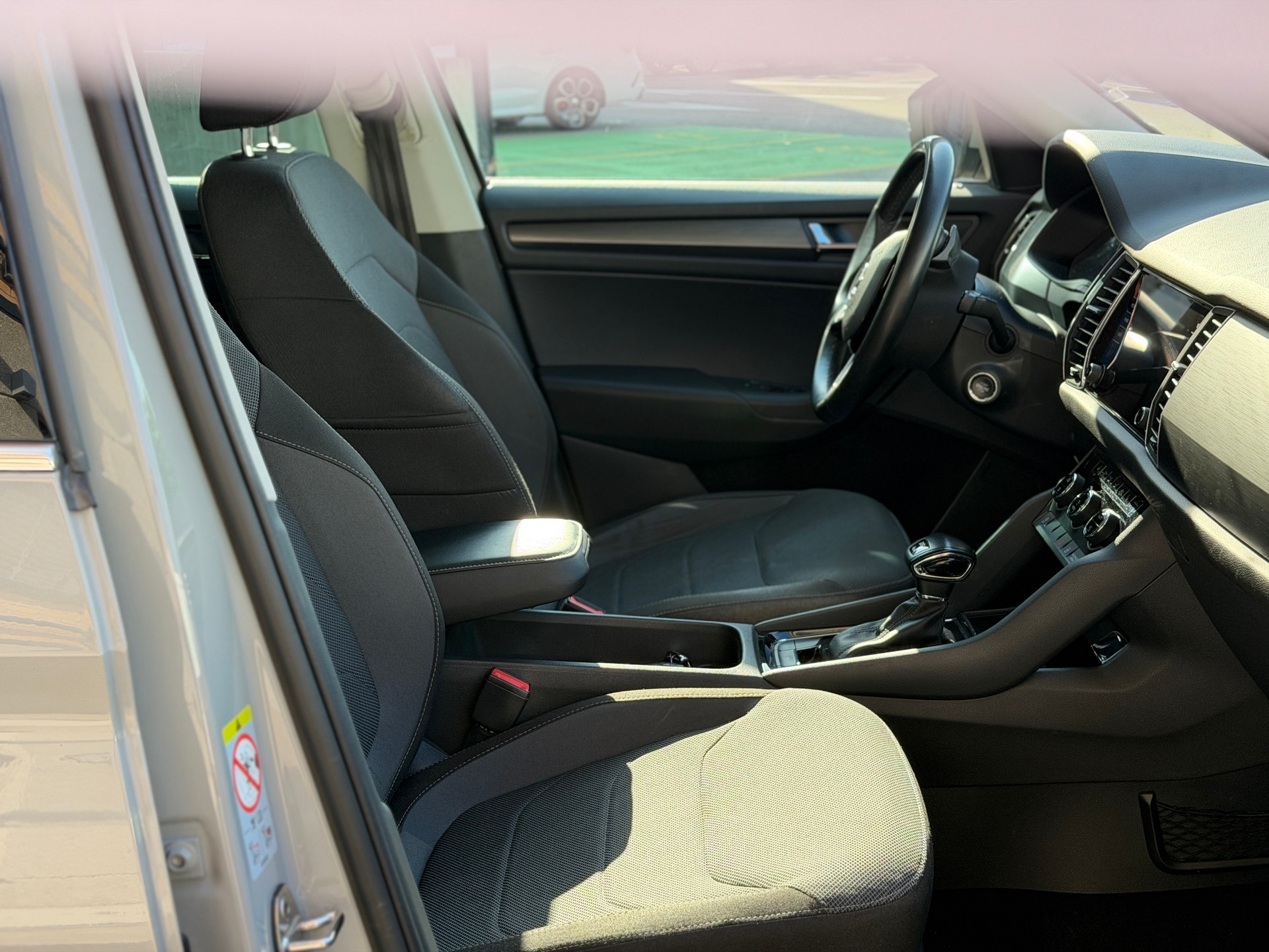 SKODA Kodiaq 2.0 TDI CR Active 4x4 DSG-image-26