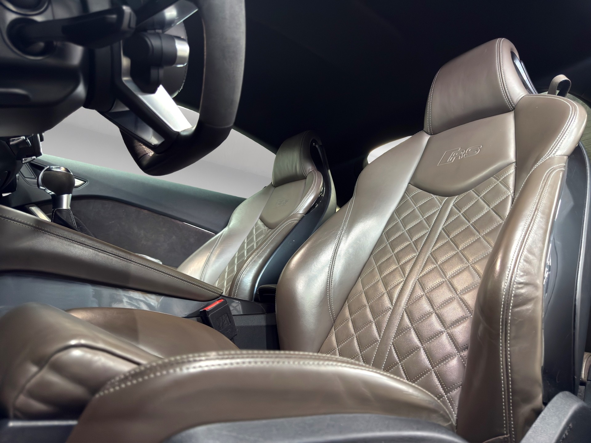 AUDI TT RS Coupé 2.5 TFSI quattro S-tronic-image-13