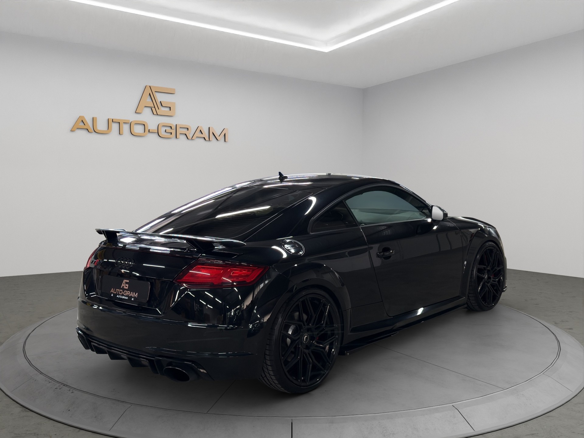 AUDI TT RS Coupé 2.5 TFSI quattro S-tronic-image-5