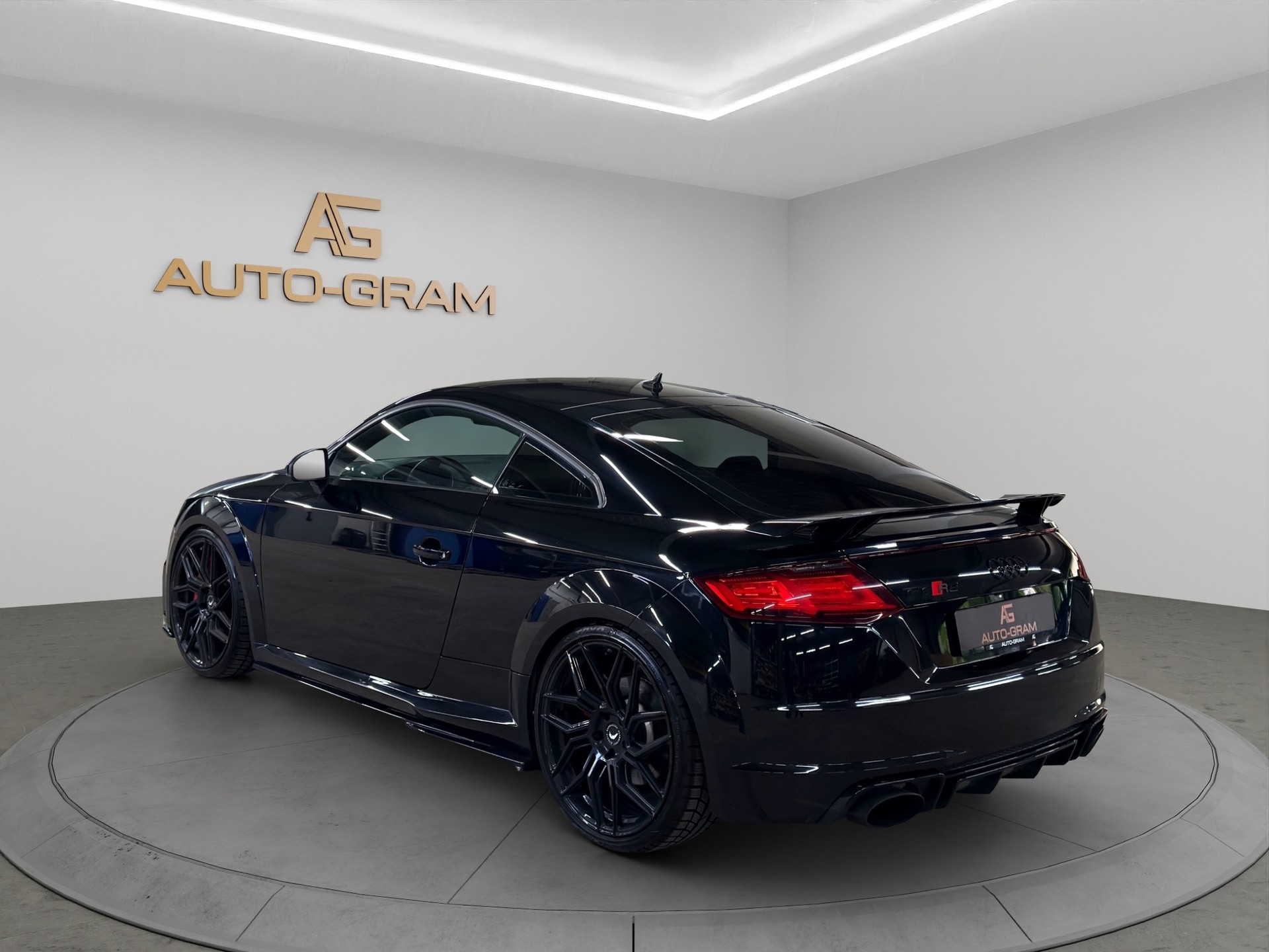 AUDI TT RS Coupé 2.5 TFSI quattro S-tronic-image-3