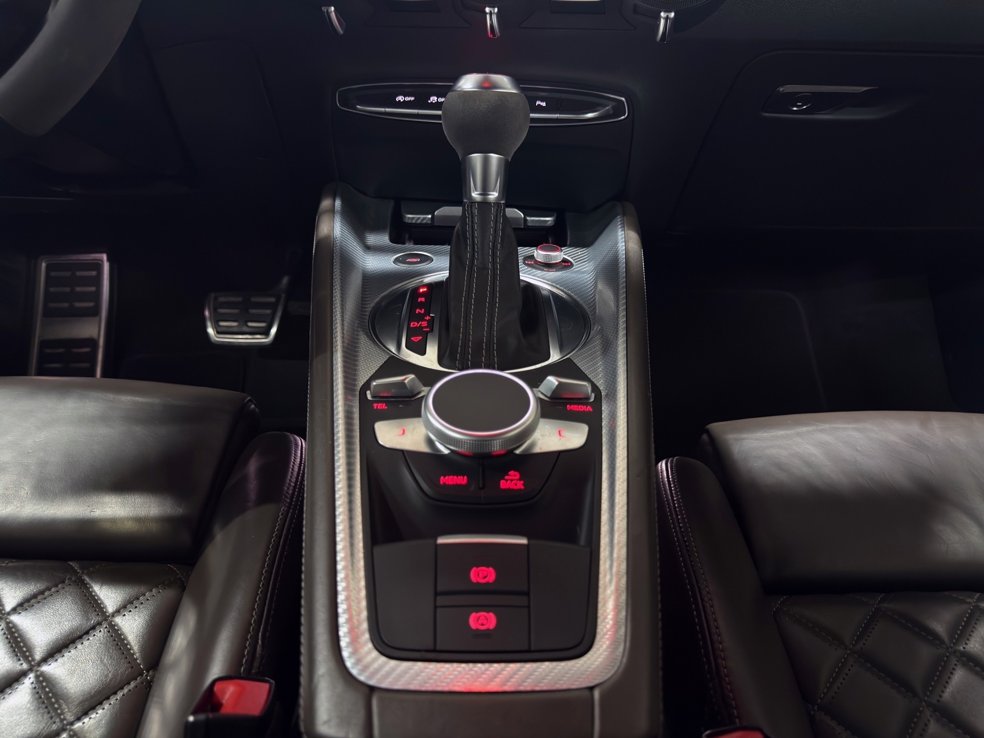 AUDI TT RS Coupé 2.5 TFSI quattro S-tronic-image-18