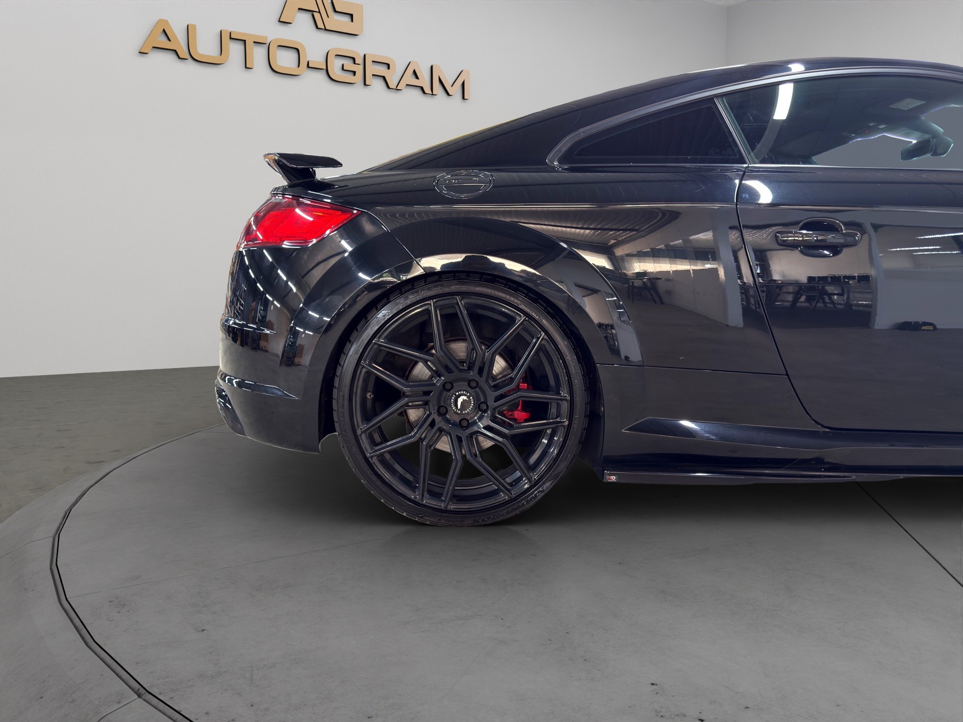 AUDI TT RS Coupé 2.5 TFSI quattro S-tronic-image-9