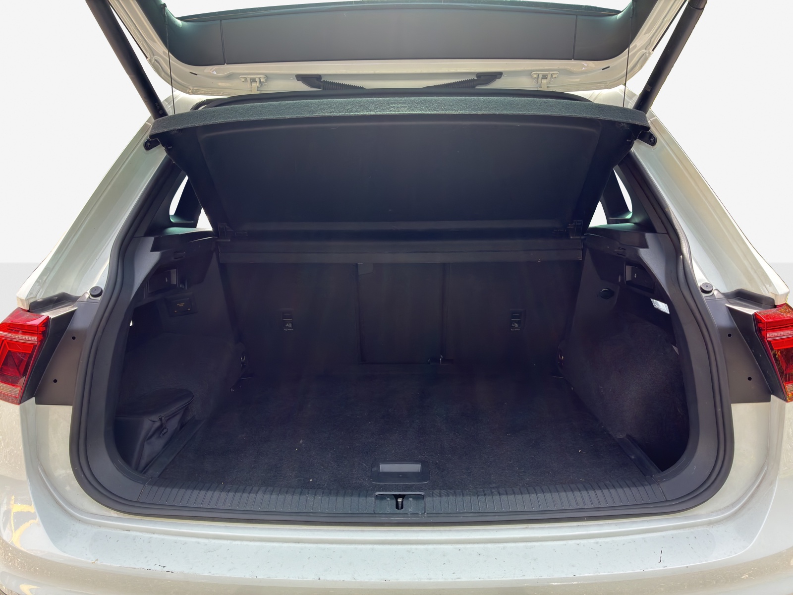 VW Tiguan 2.0TSI R-Line 4Motion DSG-image-13