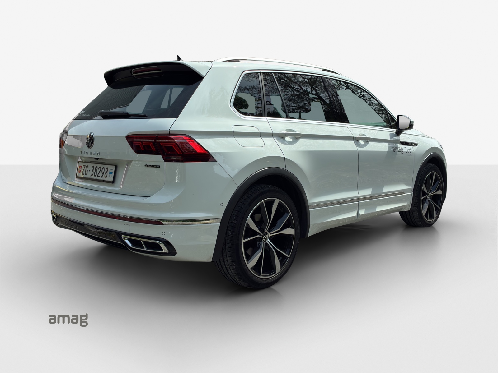 VW Tiguan 2.0TSI R-Line 4Motion DSG-image-4