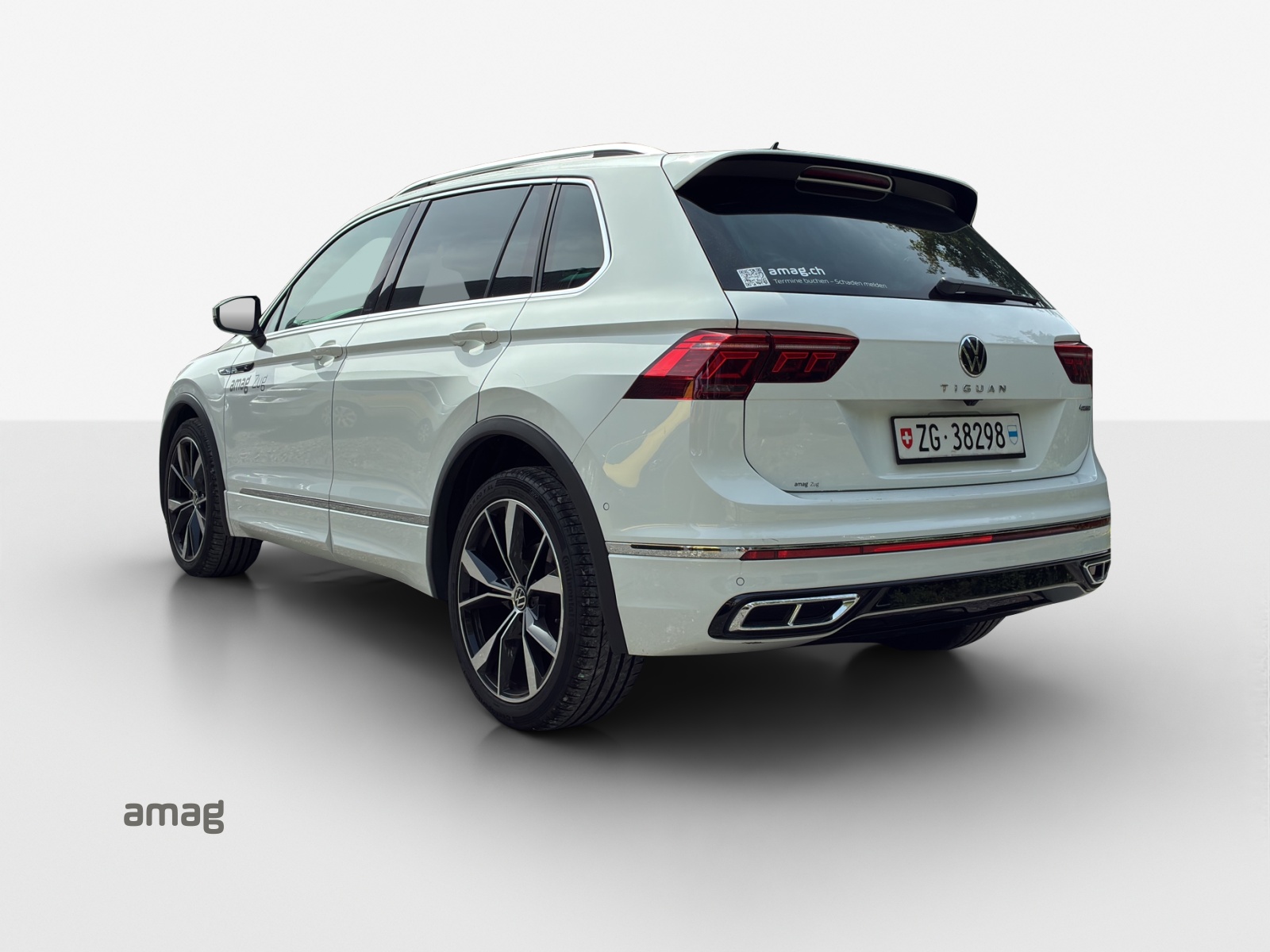 VW Tiguan 2.0TSI R-Line 4Motion DSG-image-2