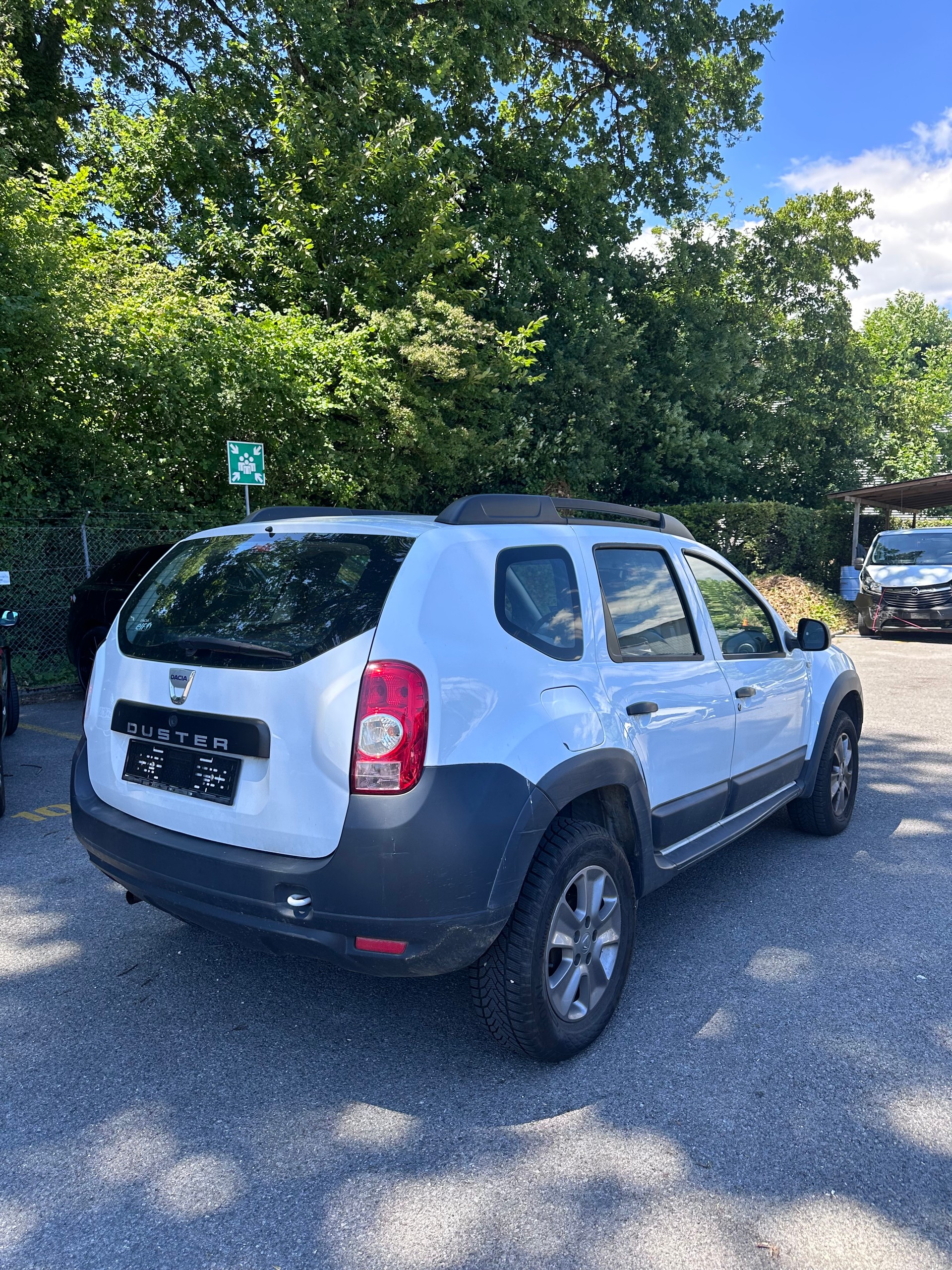 DACIA Duster 1.6 Ambiance 4x2-image-3
