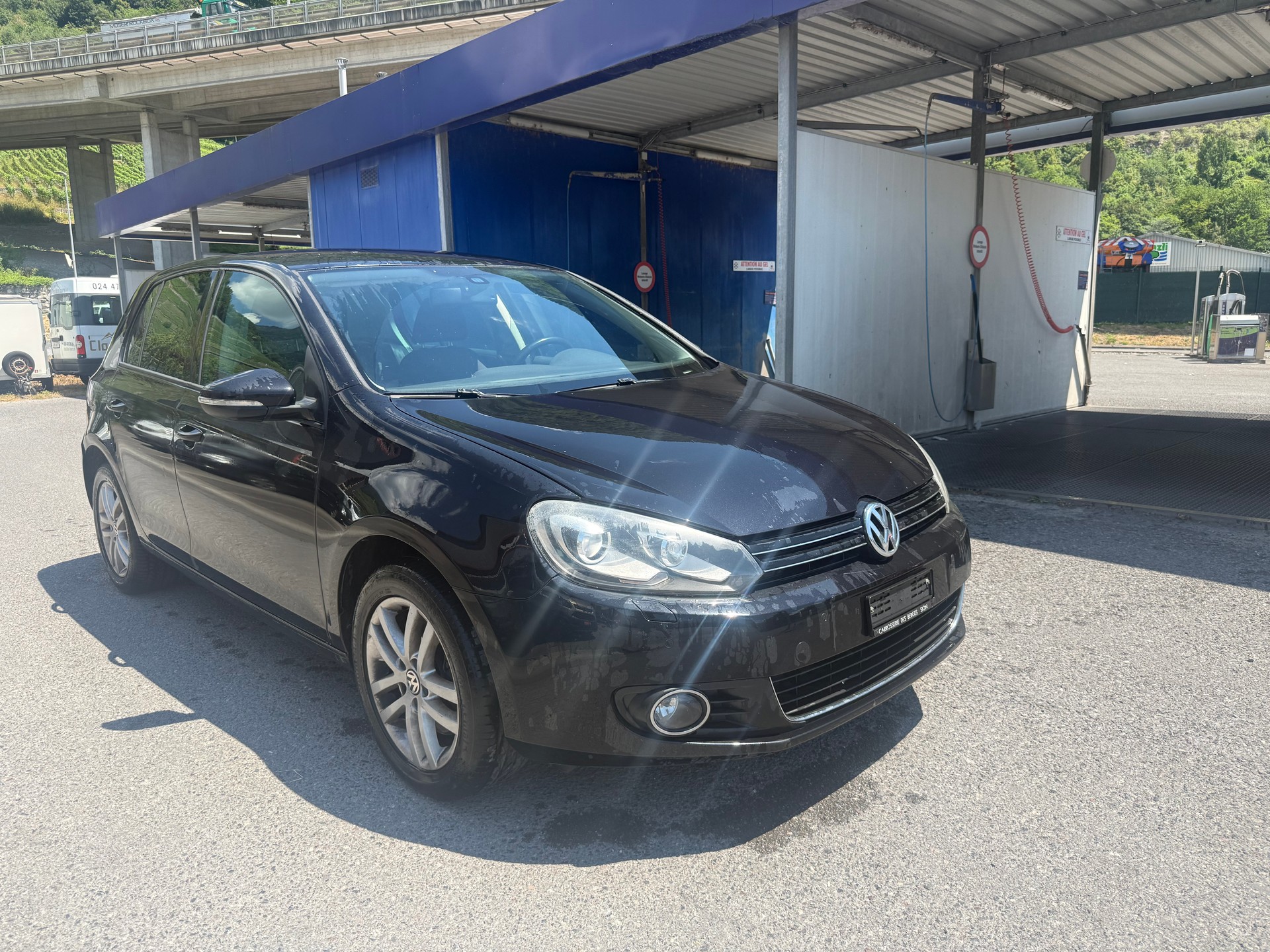 VW Golf 2.0 TDI Comfortline 4Motion-image-1